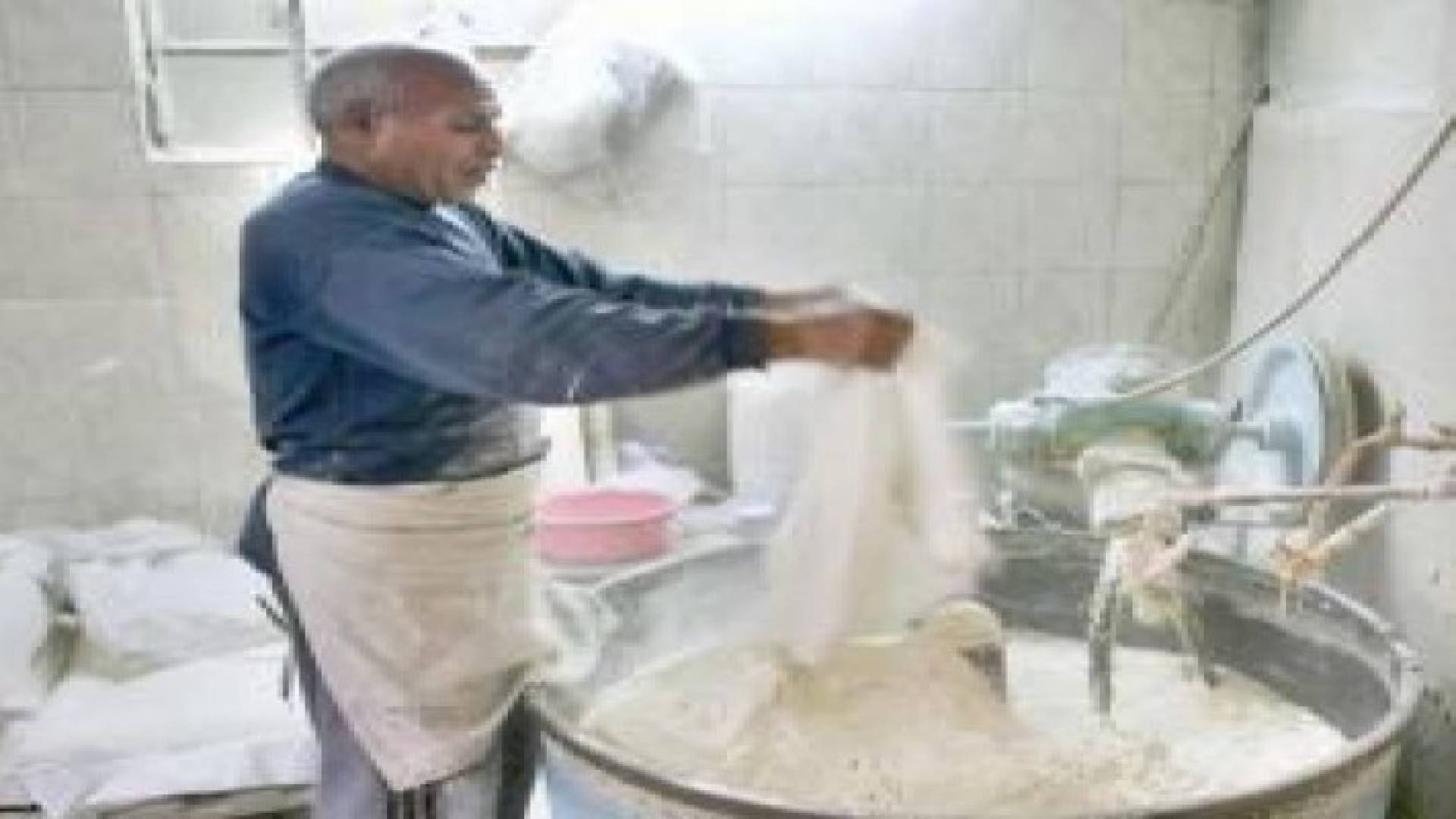 تخفيض سعر الطحين المدعوم .. تفاصيل