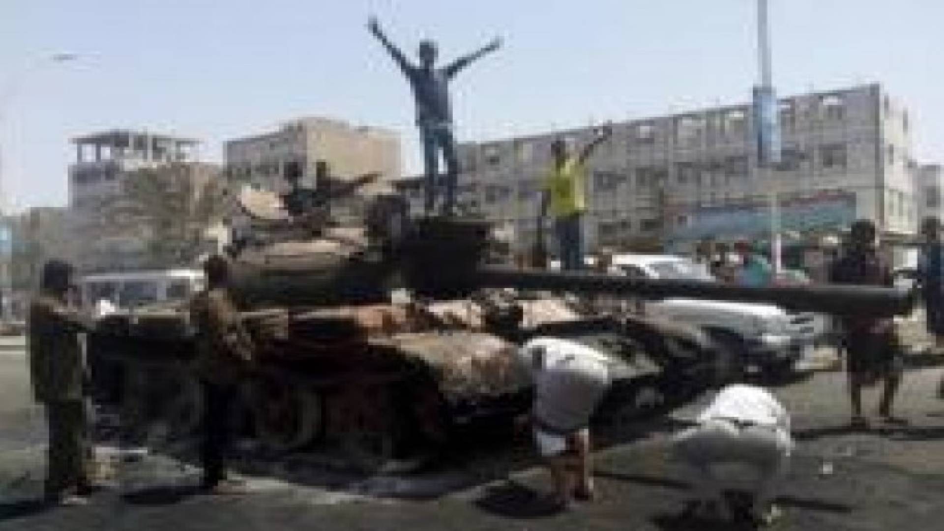 المتحدث باسم المقاومة الشعبية في عدن: قتلنا اليوم نحو 50 حوثيا