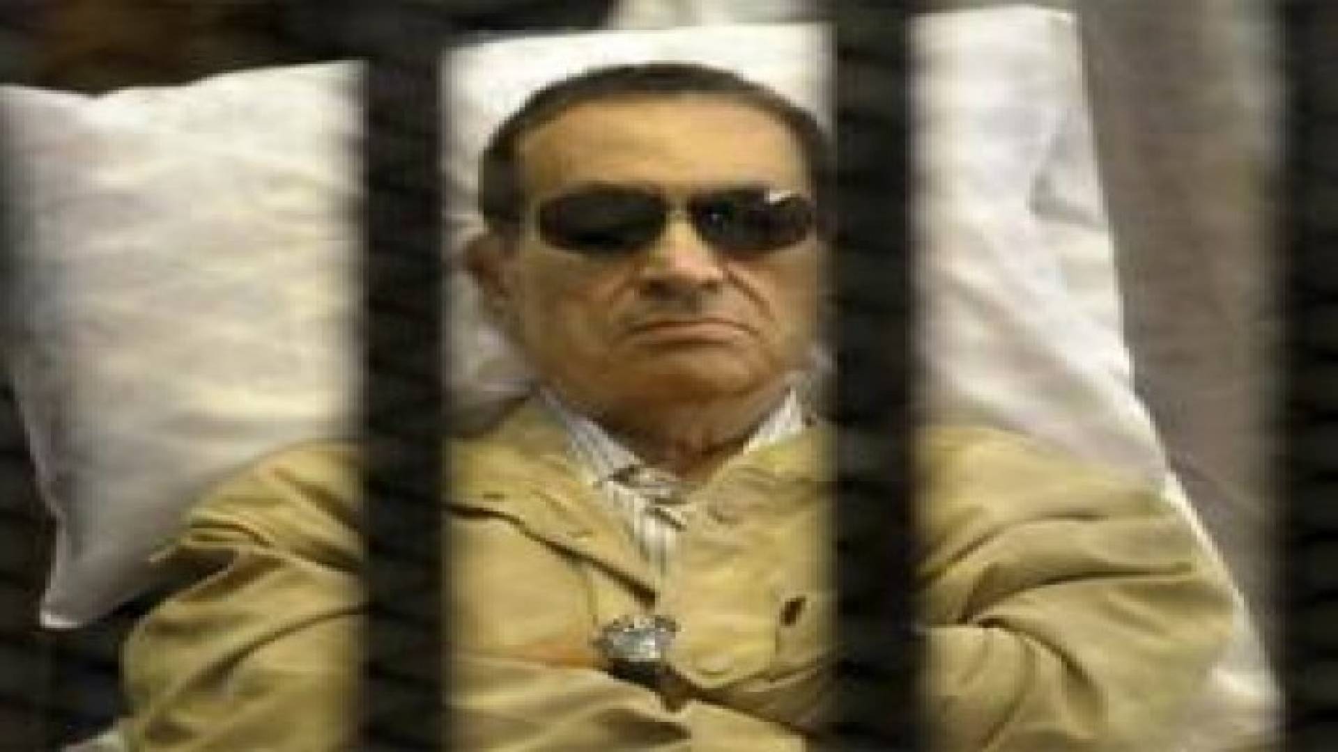 محكمة النقض تقضي بقبول طعن النيابة العامة المصرية على براءة مبارك ونجليه