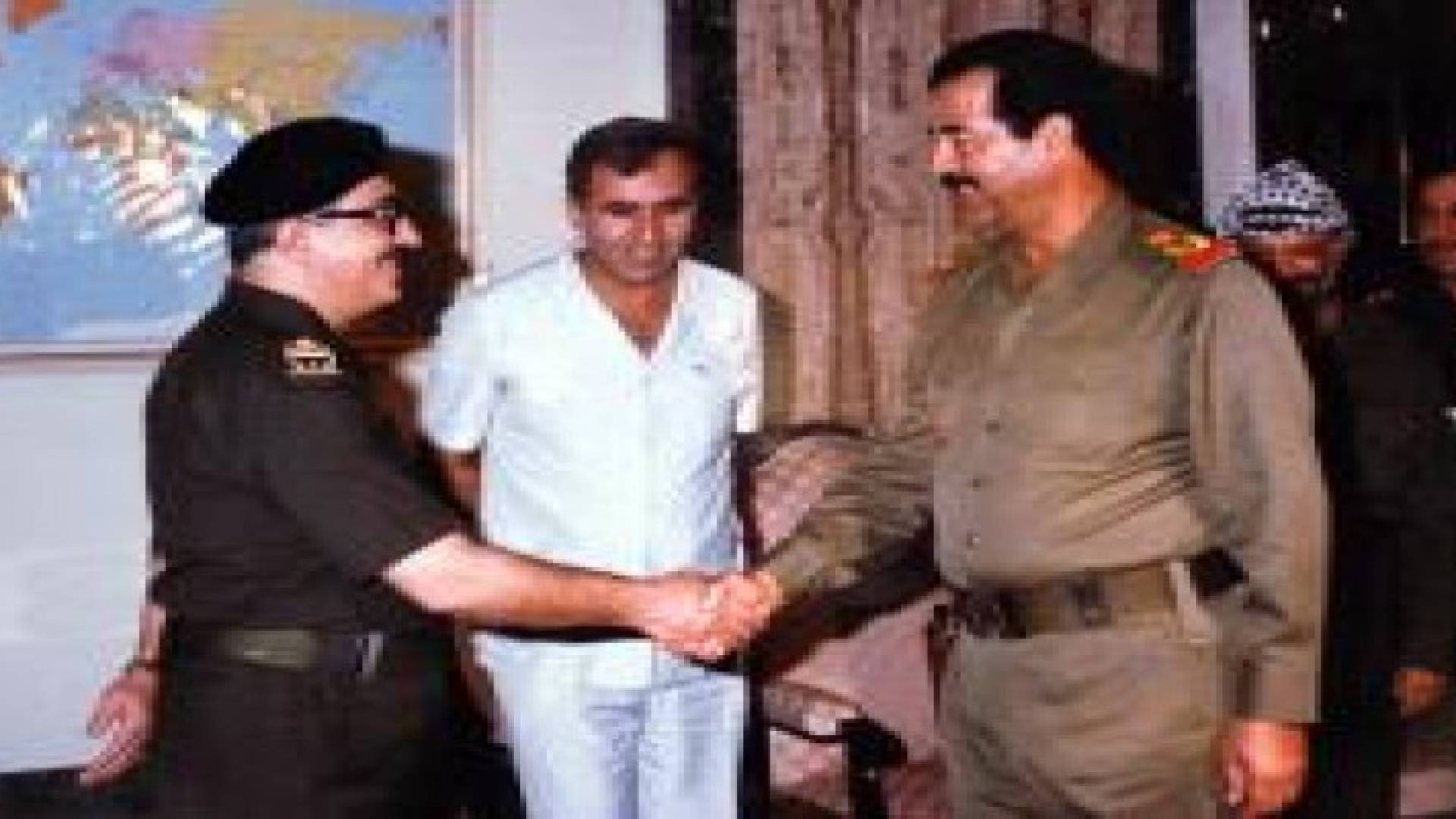 من هو طارق عزيز؟ أحد أهم رموز نظام صدام حسين لـ 20 عاما