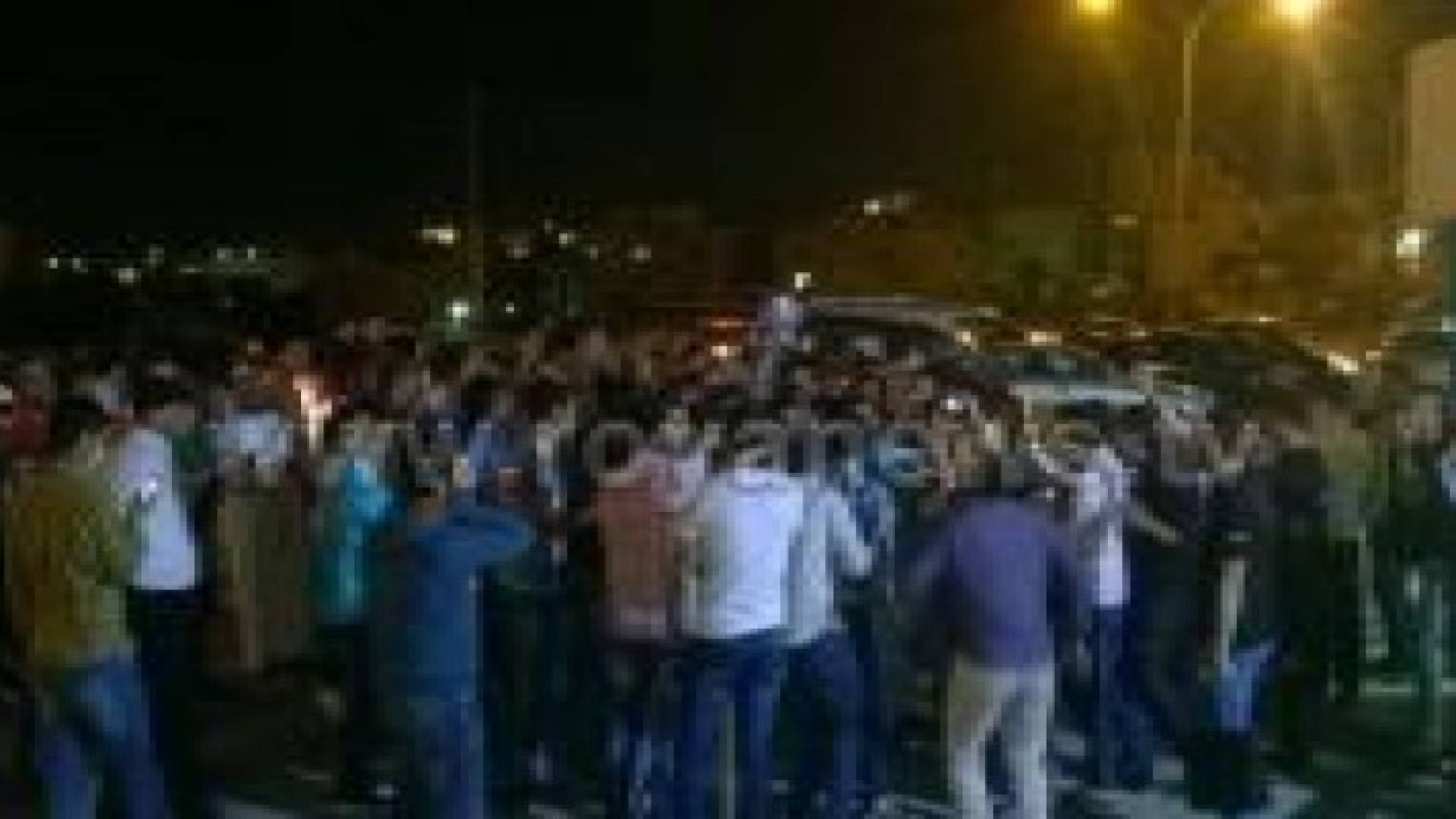 محبي عامر الوريكات يحتفلون أمام رؤيا .. صور