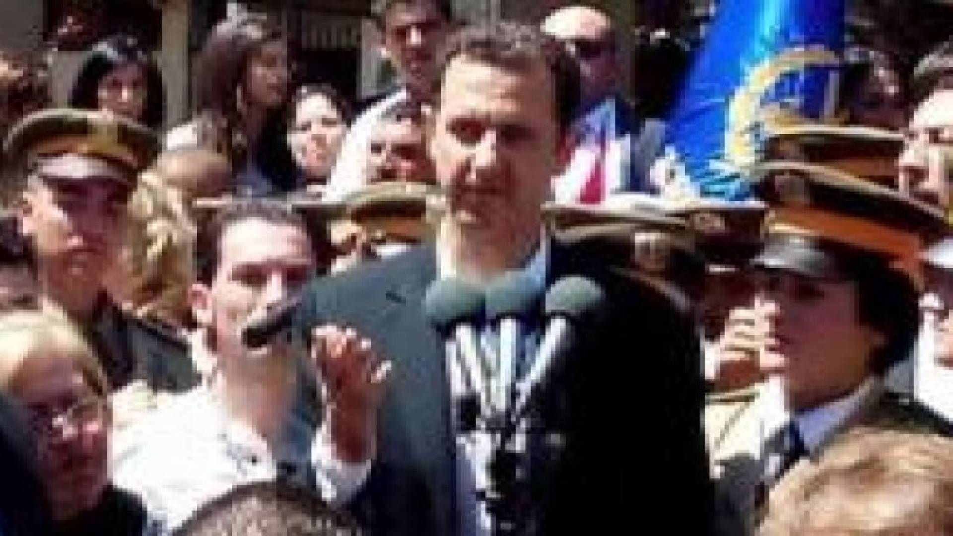 العربية: "صفقة لجوء" قد تبعد الأسد إلى روسيا