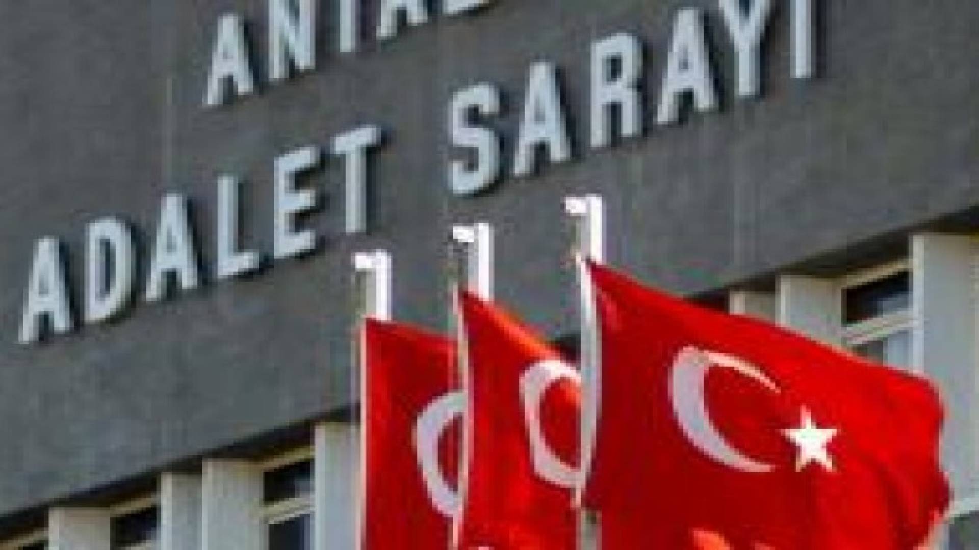 إلغاء تعيين 37 محاميا في القضاء والادعاء العام التركي