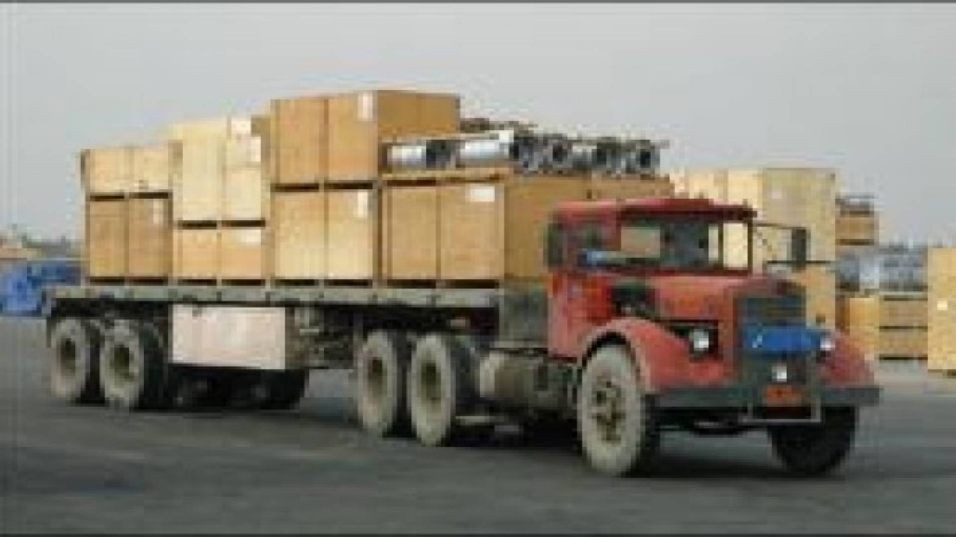 صناعيون: الصناعة الوطنية دخلت مرحلة حرجة والحل بالسوق العراقية