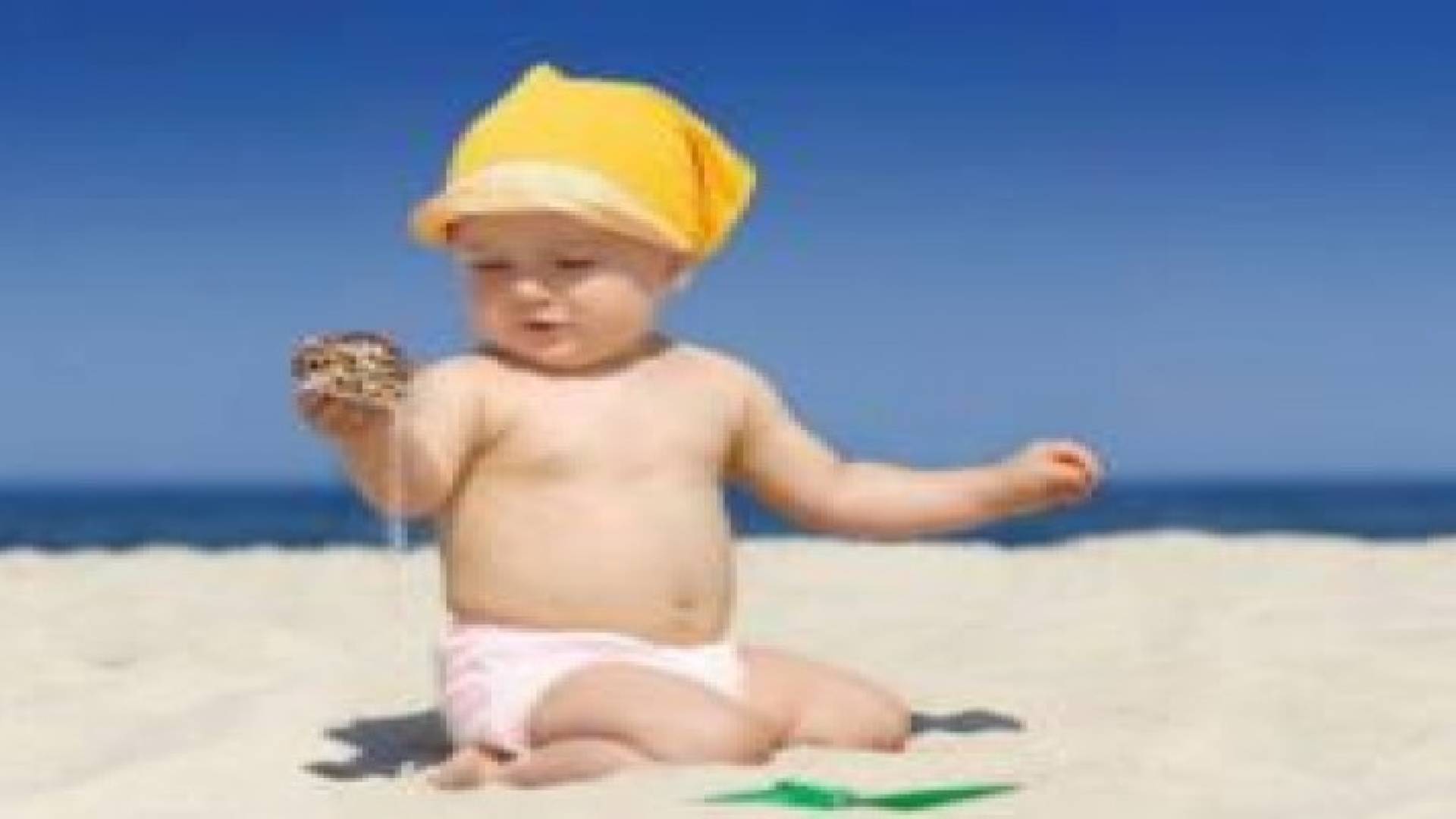 تدابير لحماية بشرة الرضع من أشعة الشمس‬