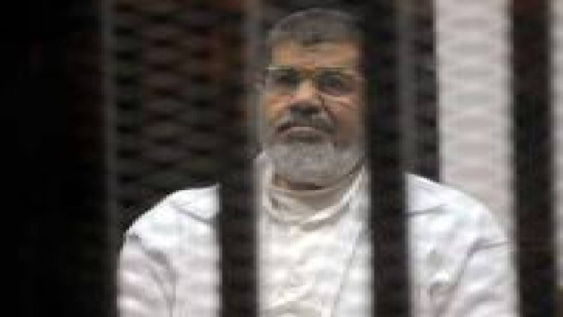 الحكم على مرسي وآخرين في قضيتي اقتحام السجون والتخابر اليوم