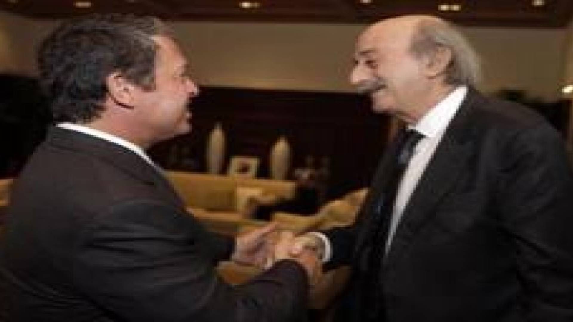 الملك يستقبل رئيس الحزب التقدمي الاشتراكي اللبناني وليد جنبلاط