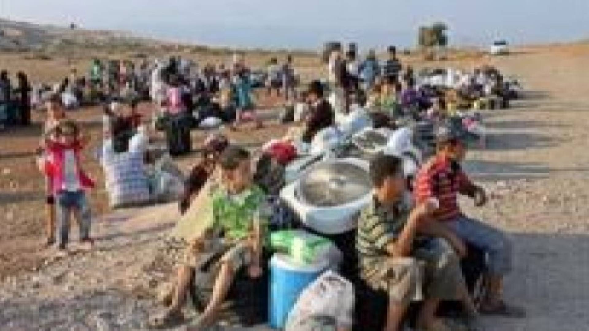 عودة ألف لاجئ سوري في تركيا إلى مدينة "تل أبيض"