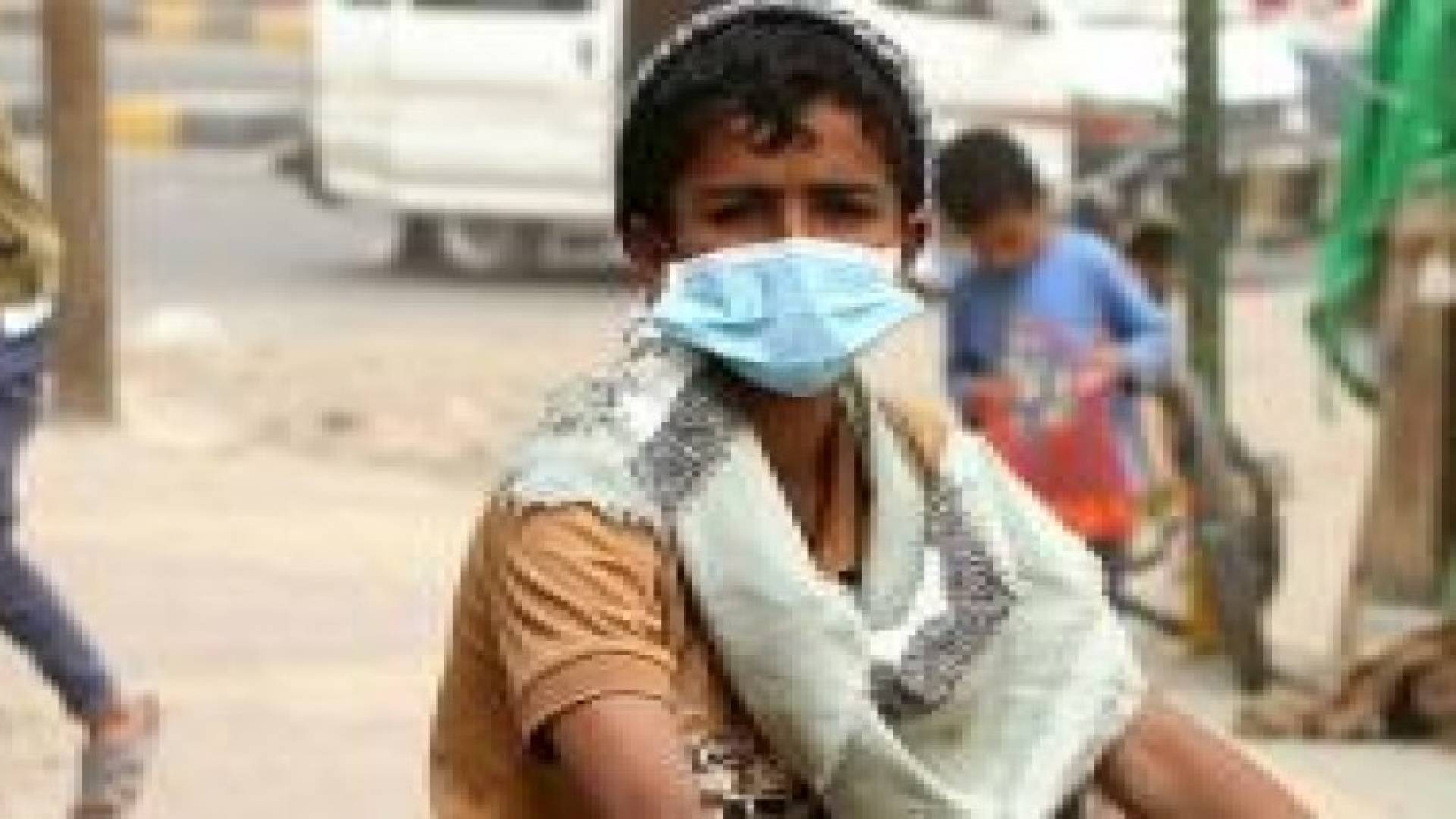 الصليب الأحمر يعلن عددا من المدن اليمنية مناطق موبوءة