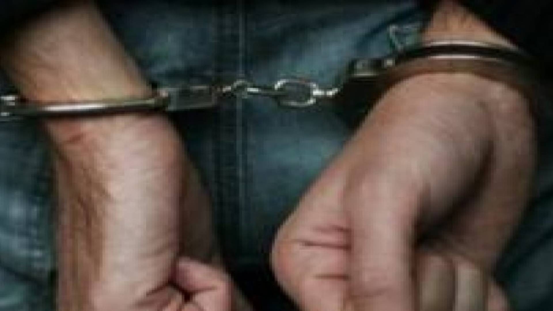 القبض على عدد من المطلوبين بعدة قضايا