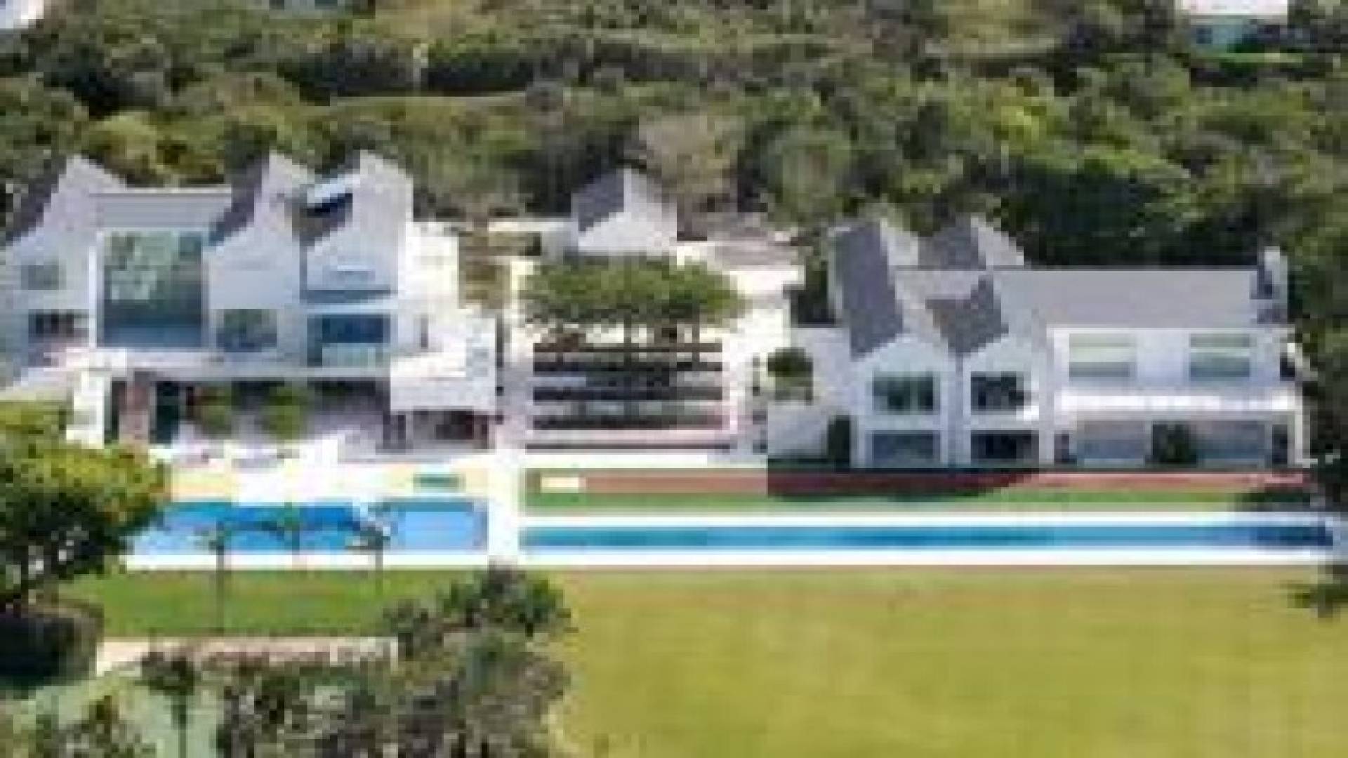 بالصور: أفخم 17 منزلا لمشاهير العالم