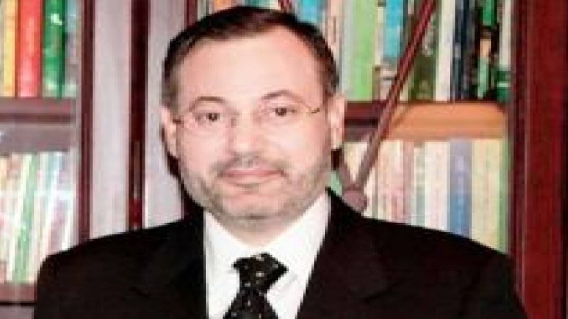 القضاء الألماني يأمر باعتقال مذيع الجزيرة أحمد منصور