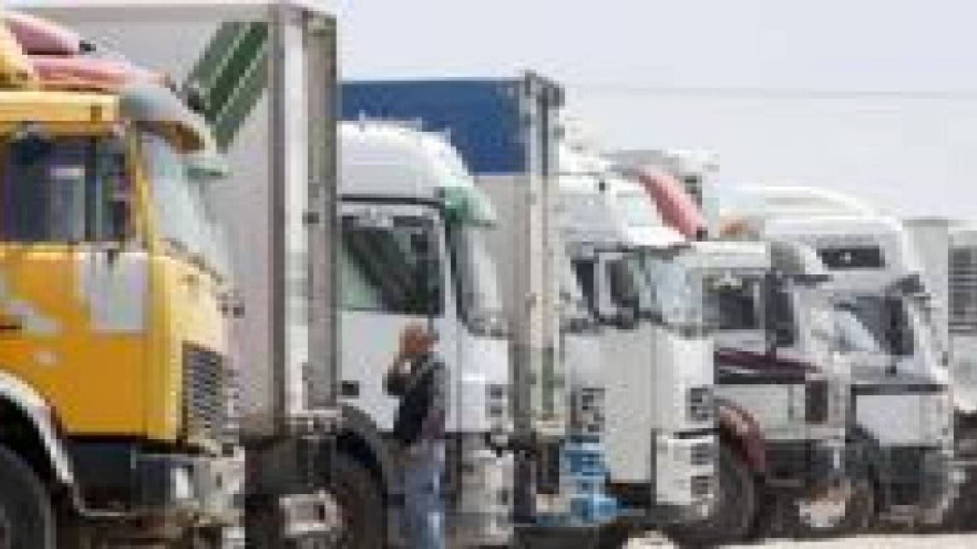 الاتفاق على الية جديدة لحل مشكلة نقص برادات نقل الخضار