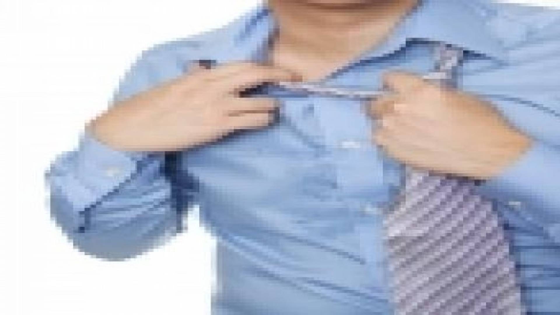 الألياف الصناعية تفاقم رائحة العرق