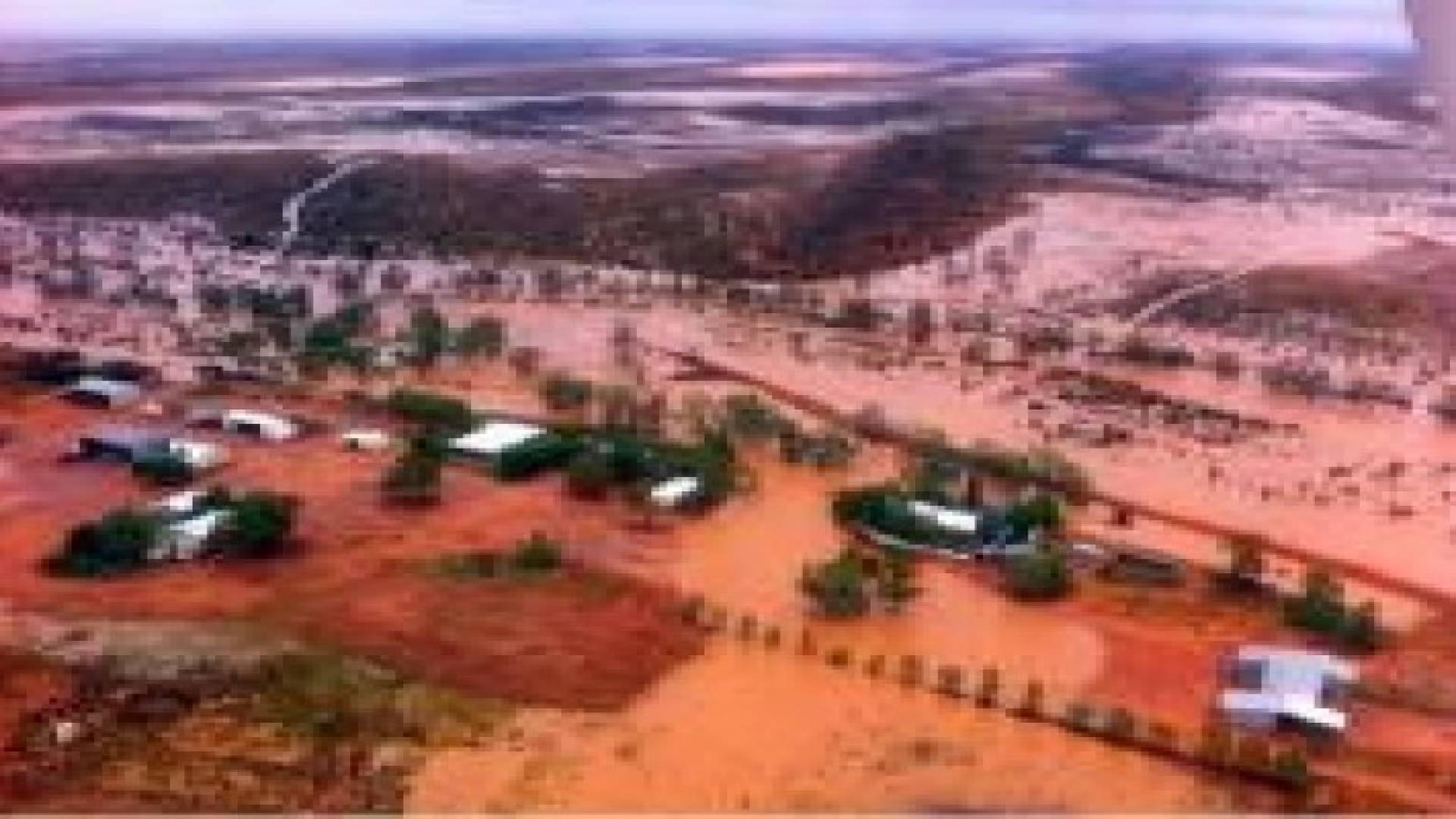 أرض بمساحة 5 دول عربية للبيع .. تفاصيل