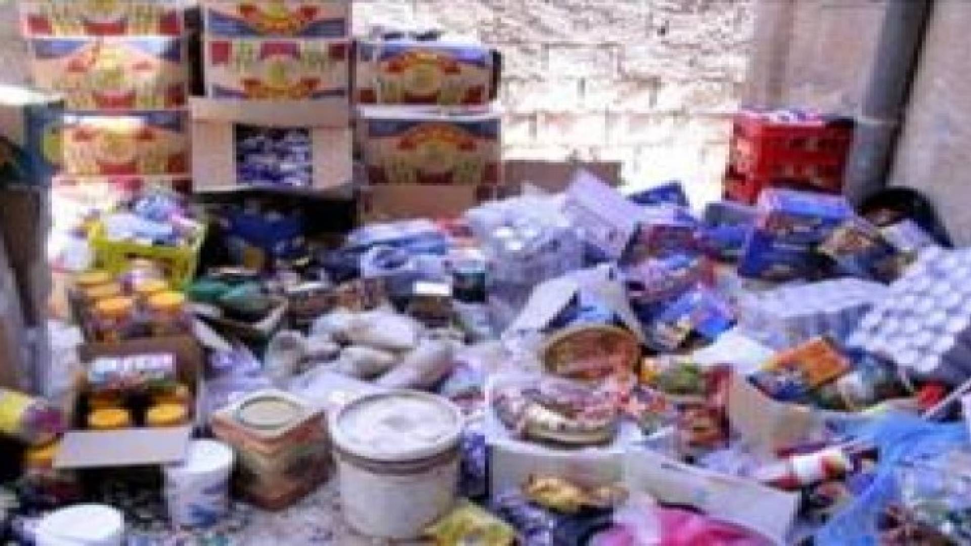 اتلاف 2.5 طن من المواد الغذائية في الزرقاء