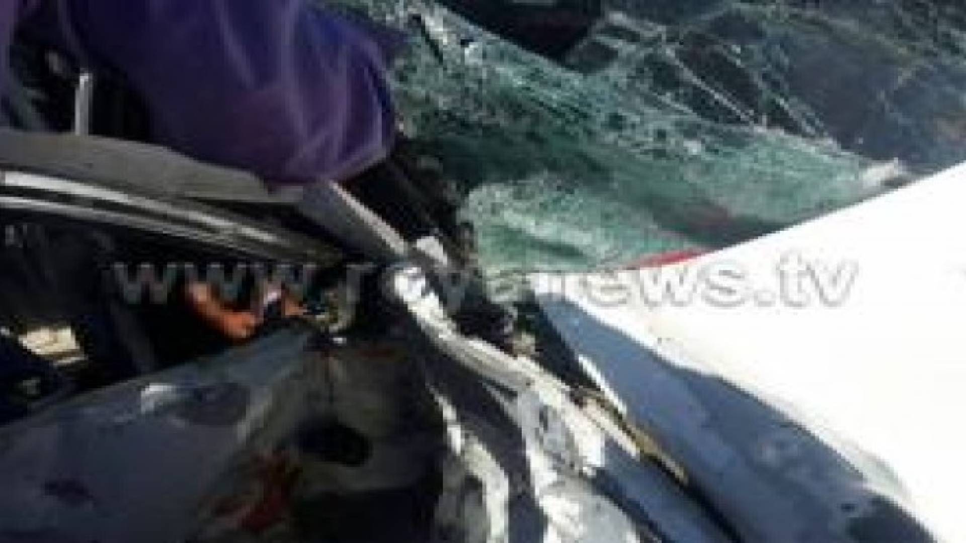 بالصور .. حادث تصادم بين مركبتين وإصابة 4 أشخاص في الكرك