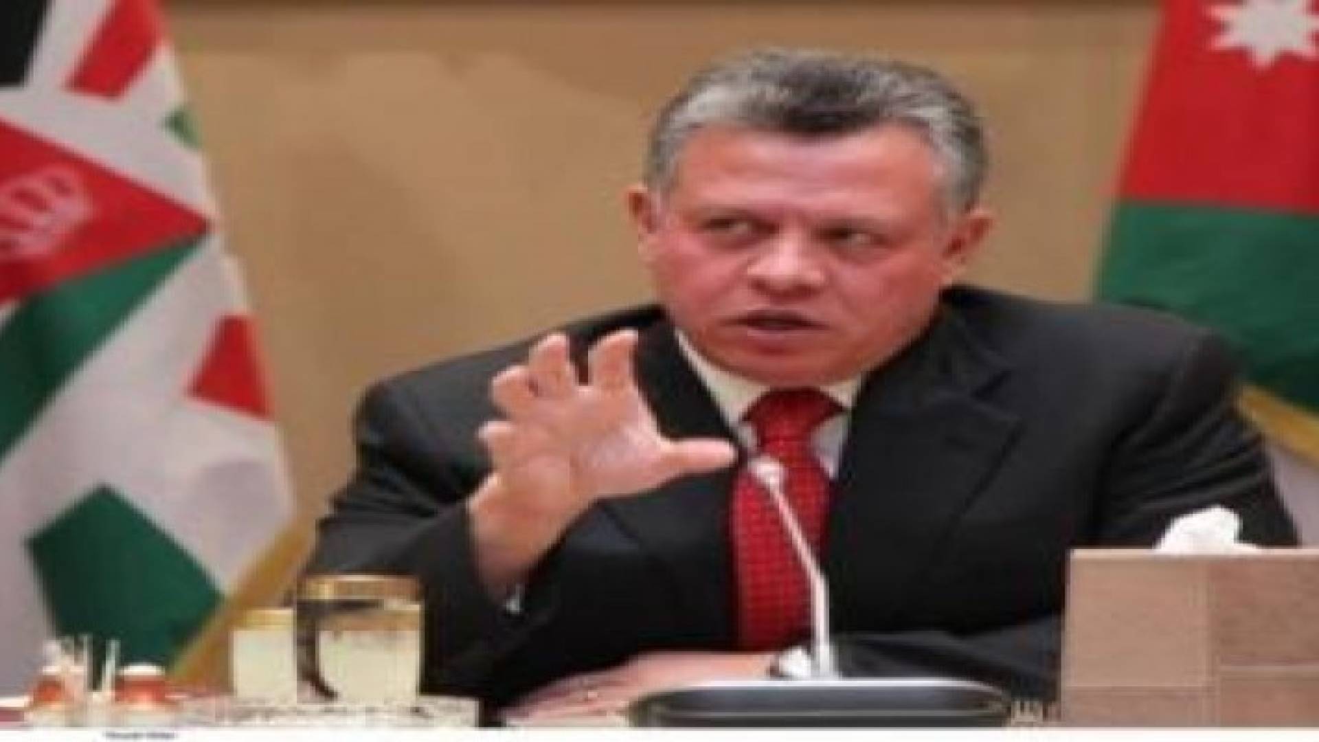 الملك يلتقي قيادات سياسية وفكرية وأكاديمية في العاصمة البريطانية لندن