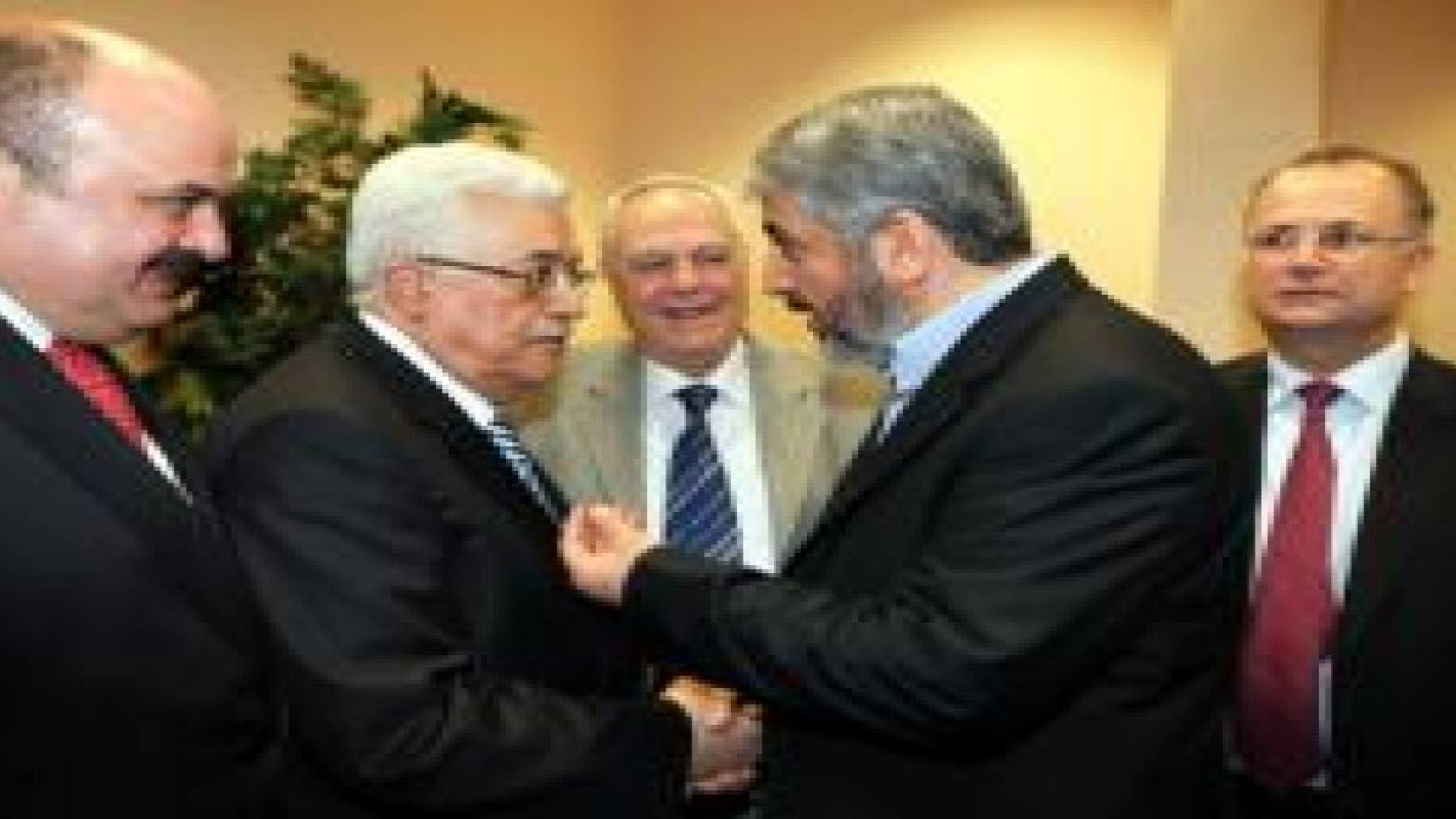 الفصائل تدعم حكومة وحدة والجبهة والجهاد لن تشاركان