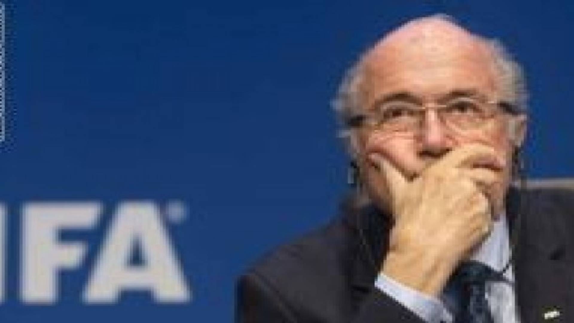 مسؤول بالفيفا: بلاتر لن يسعى لانتخابه لفترة رئاسية جديدة