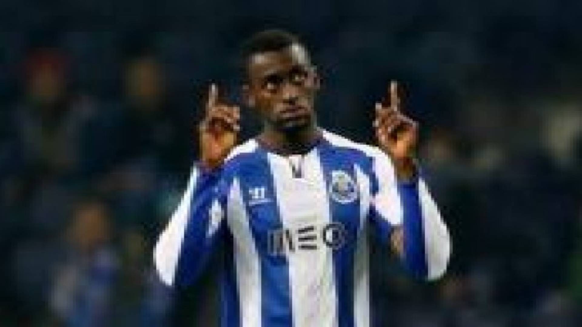 جاكسون مارتينيز ينتقل إلى اتلتيكو مدريد