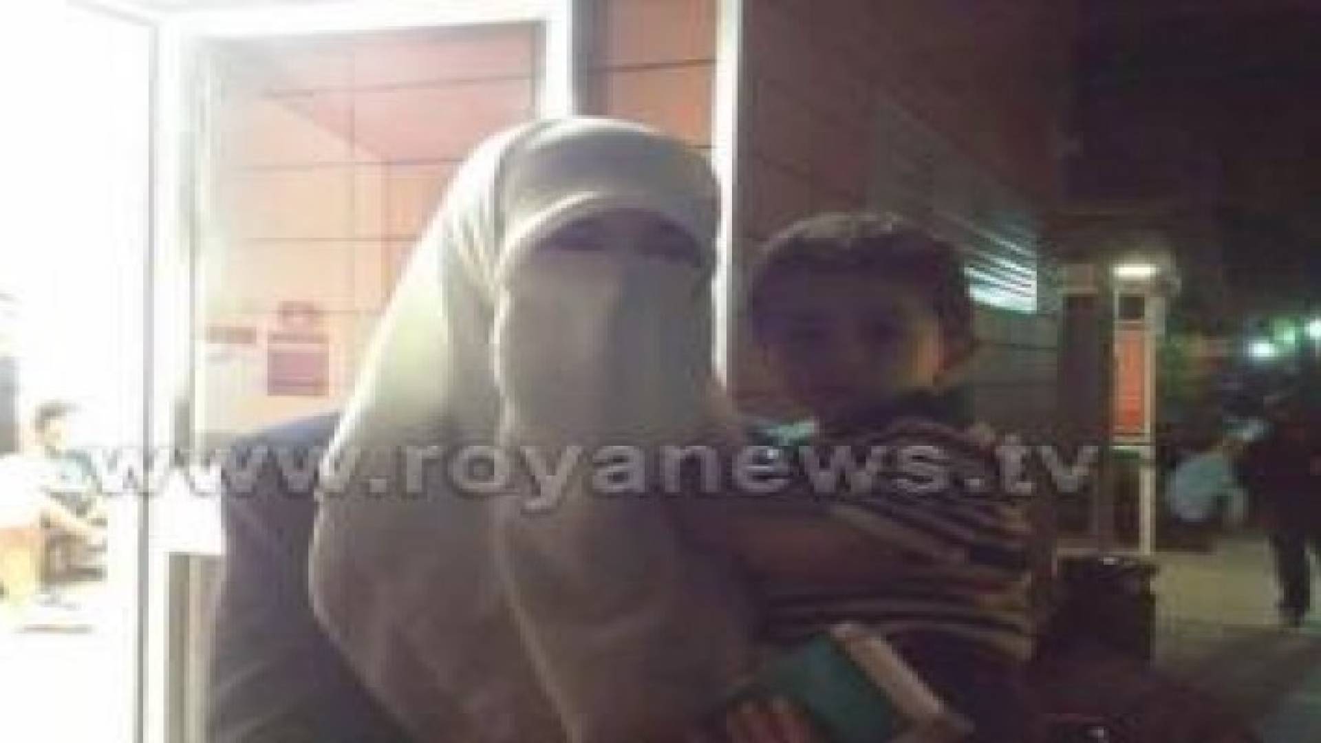 بالصور: زوجة الاسير عدنان خضر لن اغادر إلا وزوجي حرا أو شهيدا