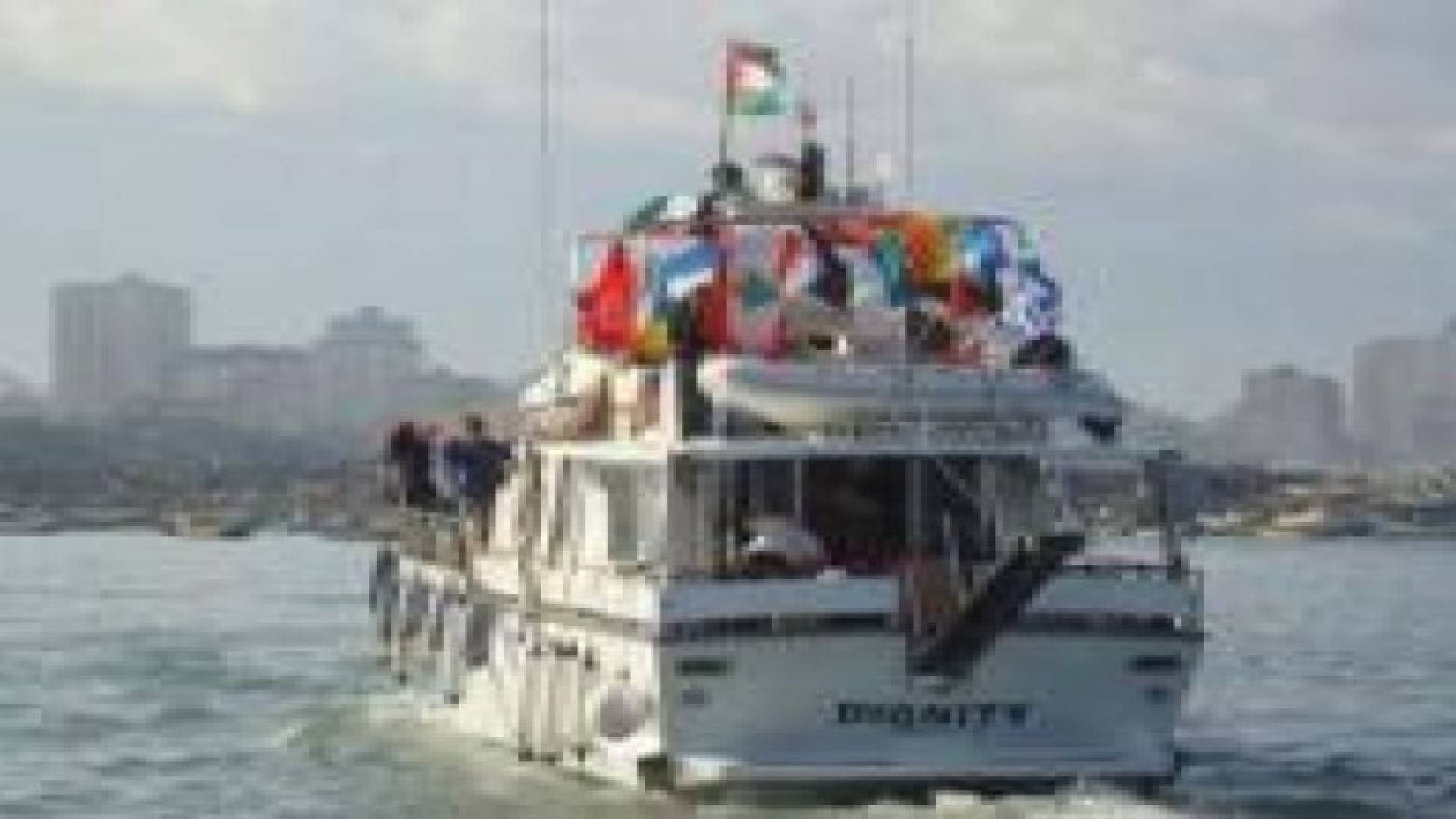 نتنياهو يثني على سلاح البحرية للسيطرة على أحد سفن أسطول الحرية 3