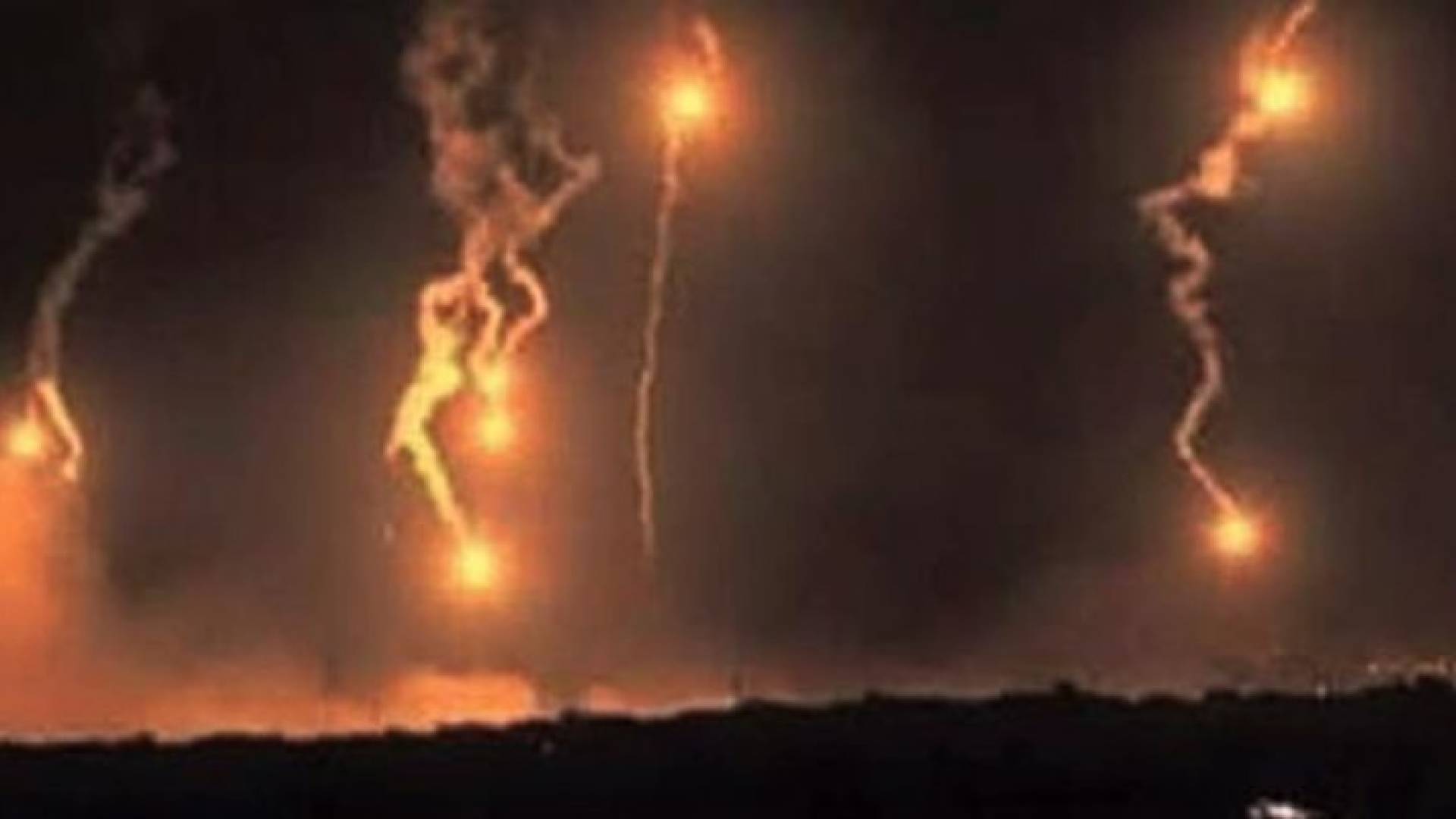 طيران التحالف يقصف ألوية الصواريخ في صنعاء وأرتال عسكرية للحوثيين في عمران