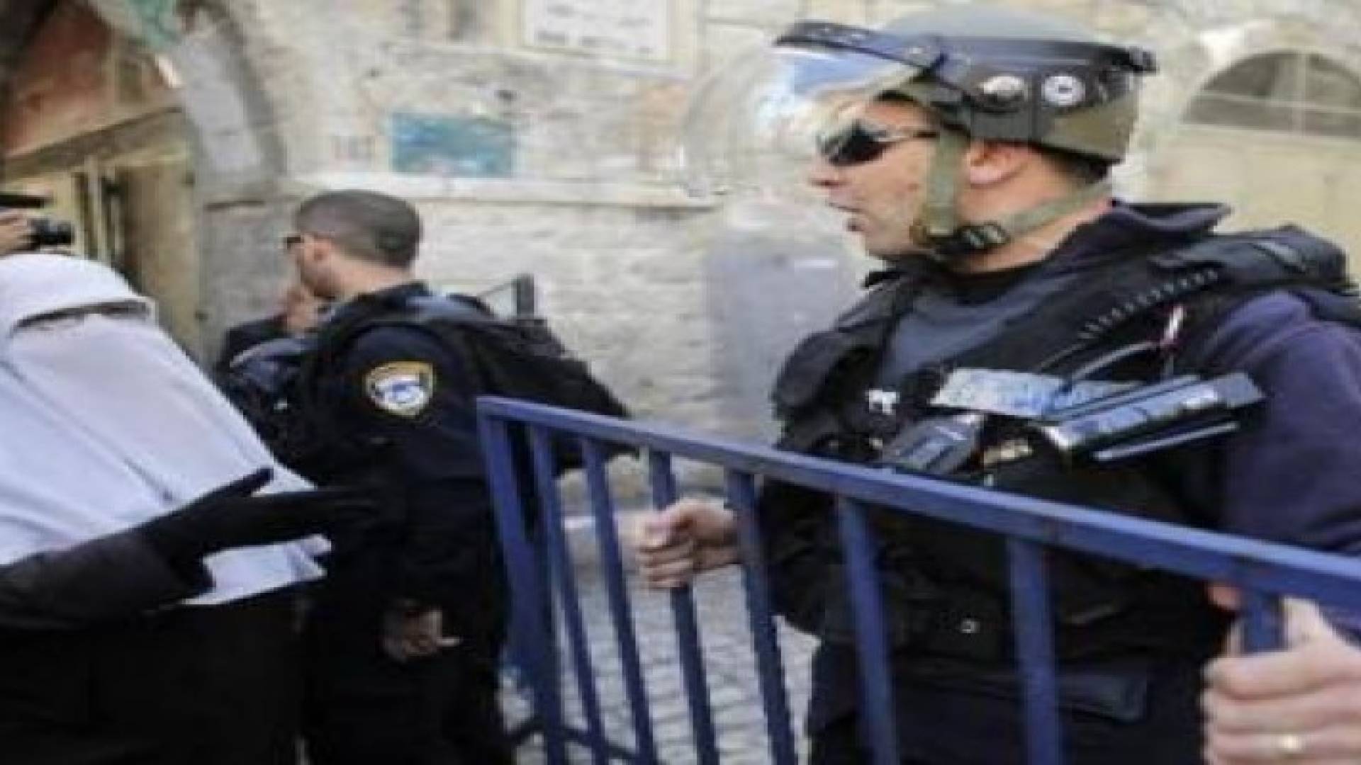 الاحتلال يتراجع عن تسهيلات القدس!