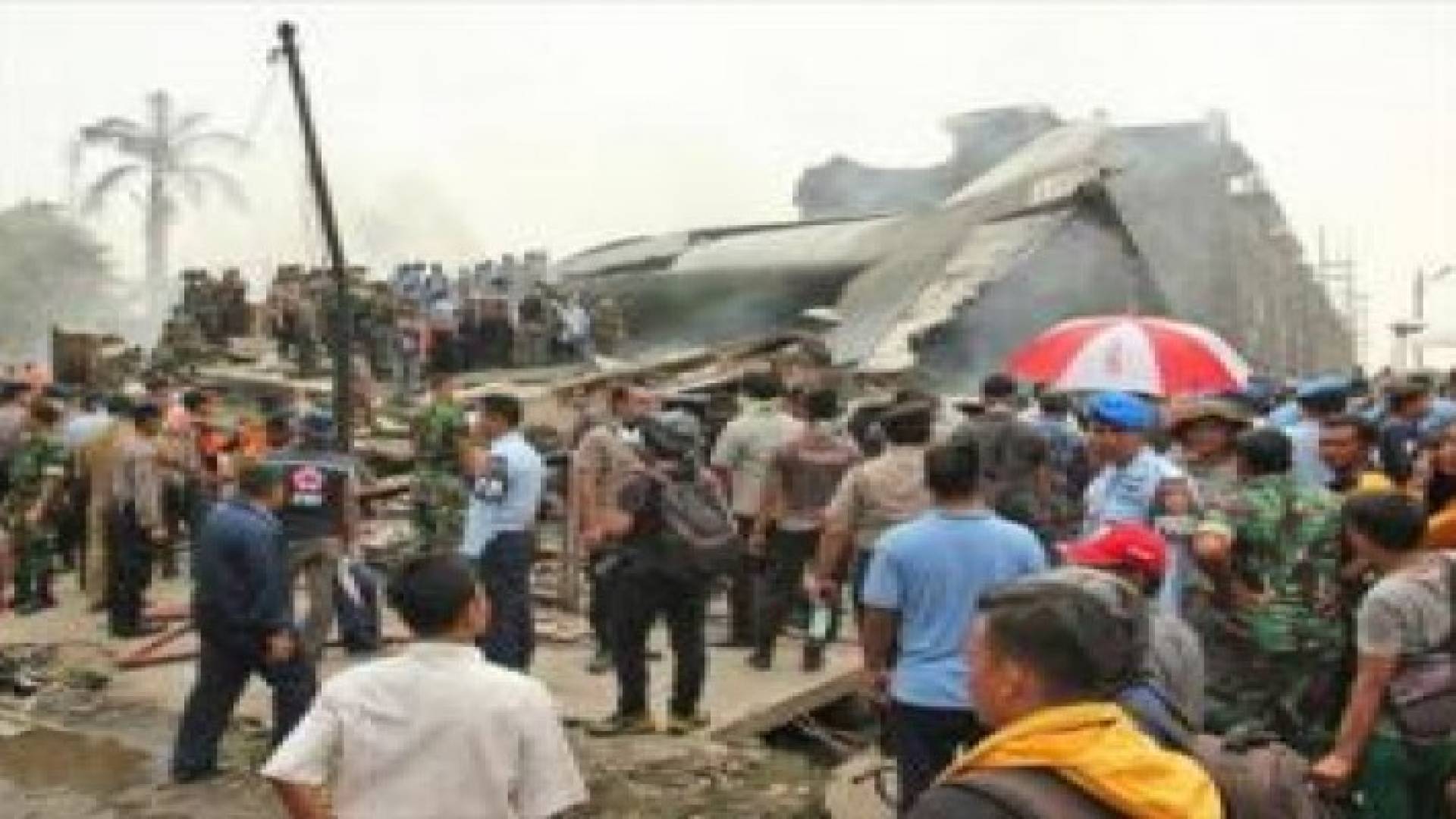 ارتفاع حصيلة ضحايا تحطم الطائرة الاندونيسية الى 140 قتيلا