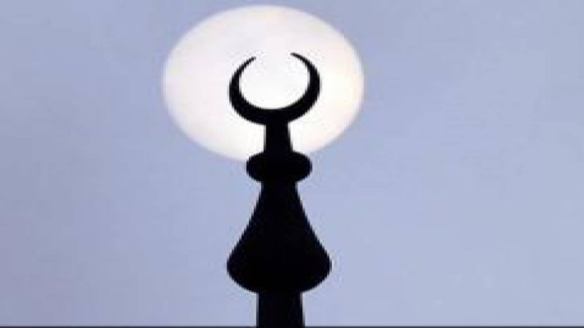 هل تشعر بجوع وعطش شديدين في رمضان .. إليك بعض الحلول المفيدة