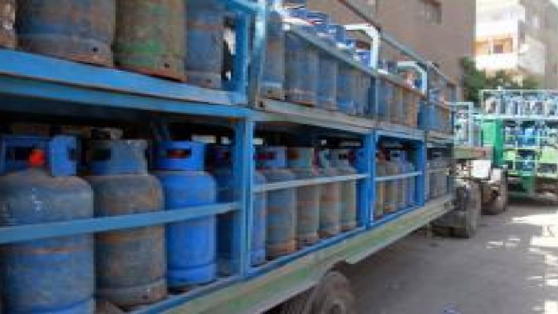 صدور تعليمات تنظيم نقل وتخزين وتوزيع اسطوانات الغاز