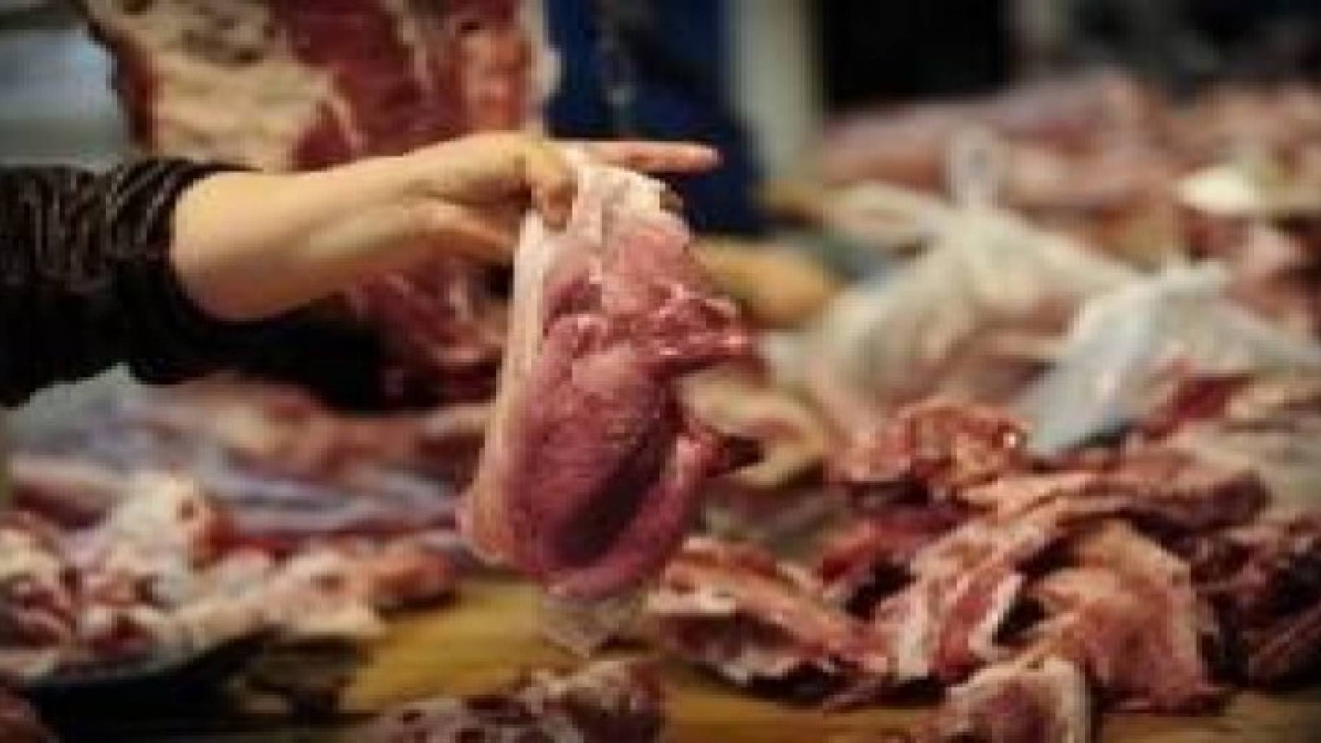 اتلاف 18 طن لحوم في العاصمة