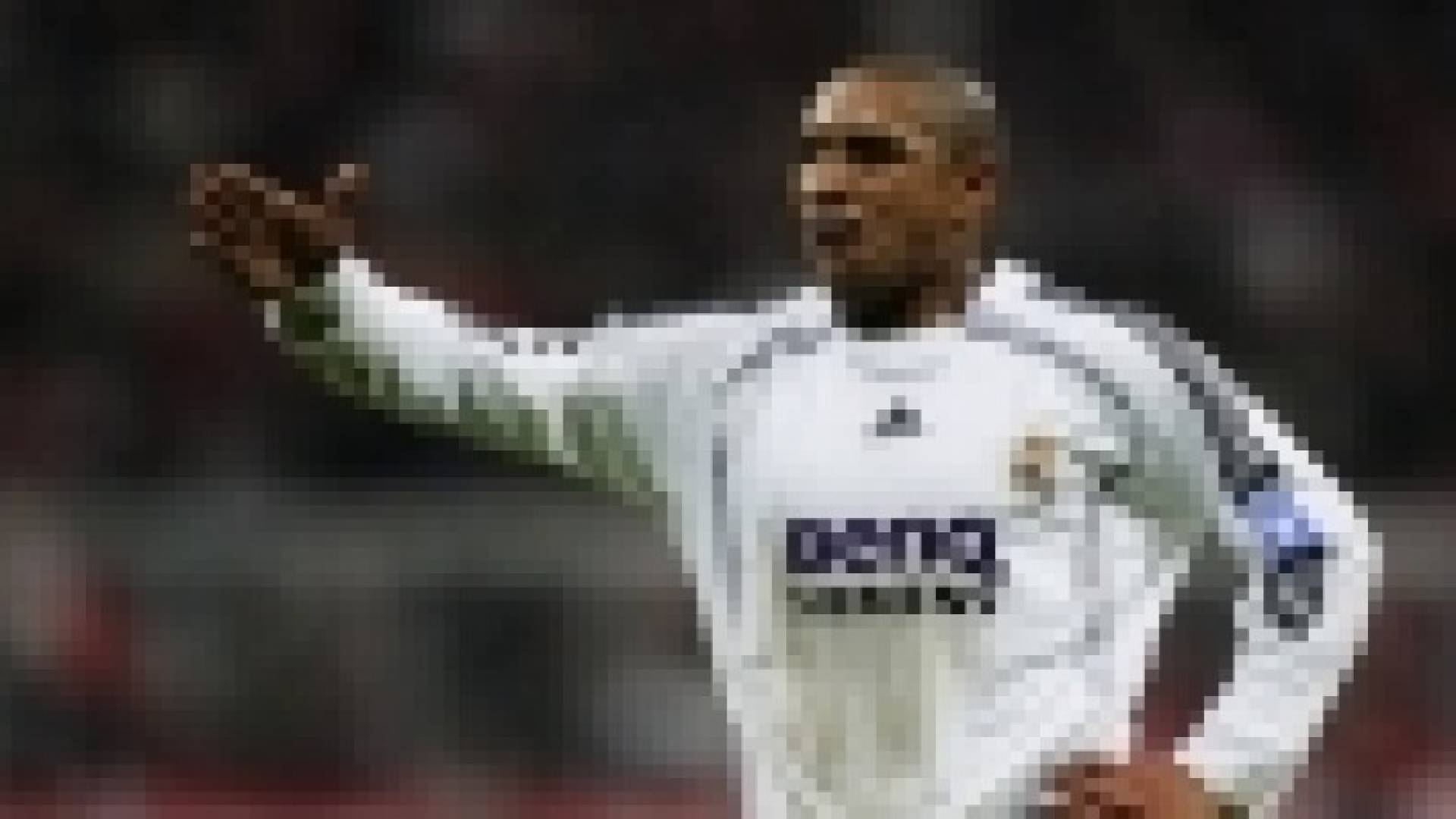 روبرتو كارلوس مدربا لفريق دلهي الهندي