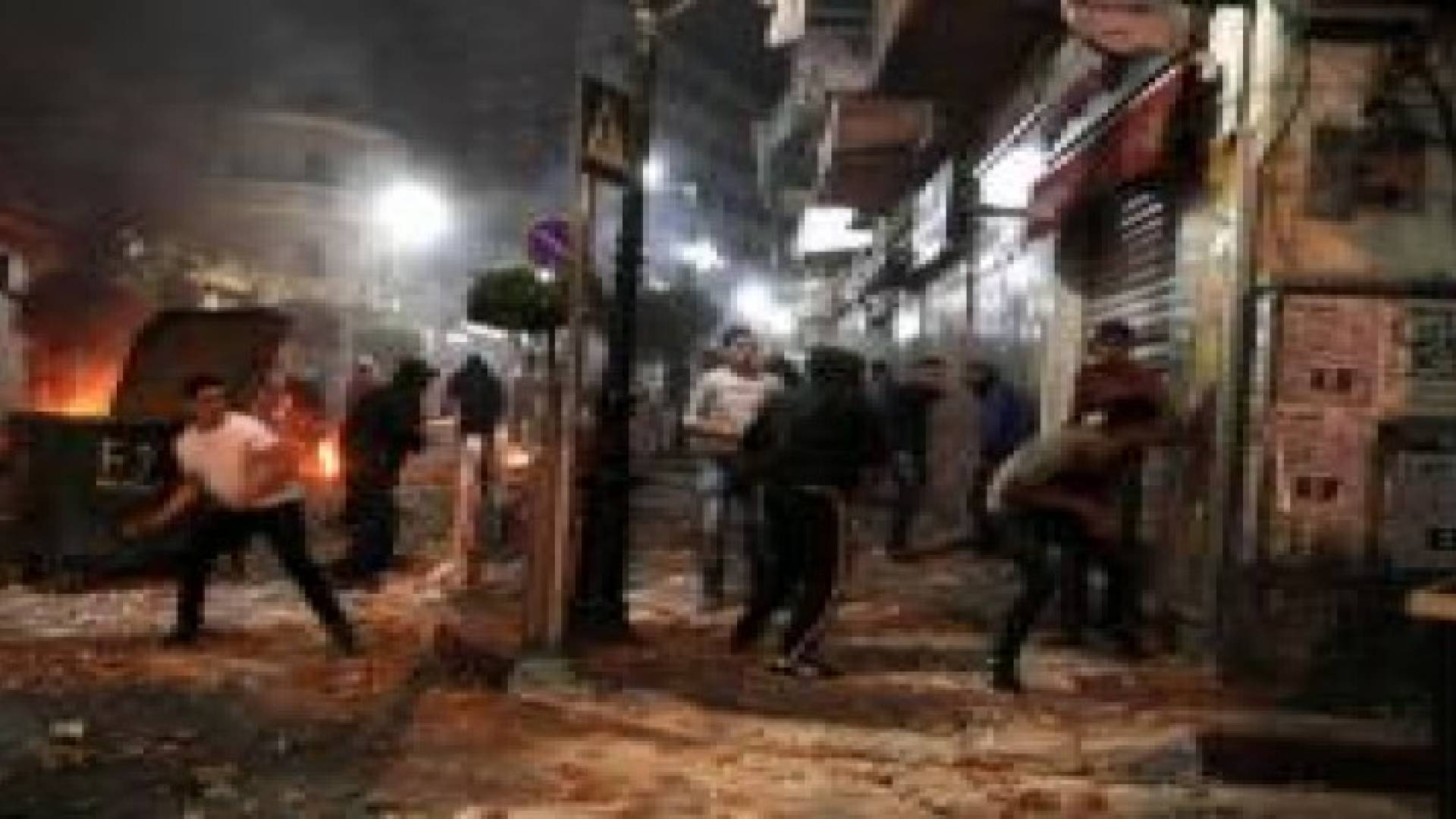 الاحتلال يعتقل 10 مواطنين بالضفة الغربية