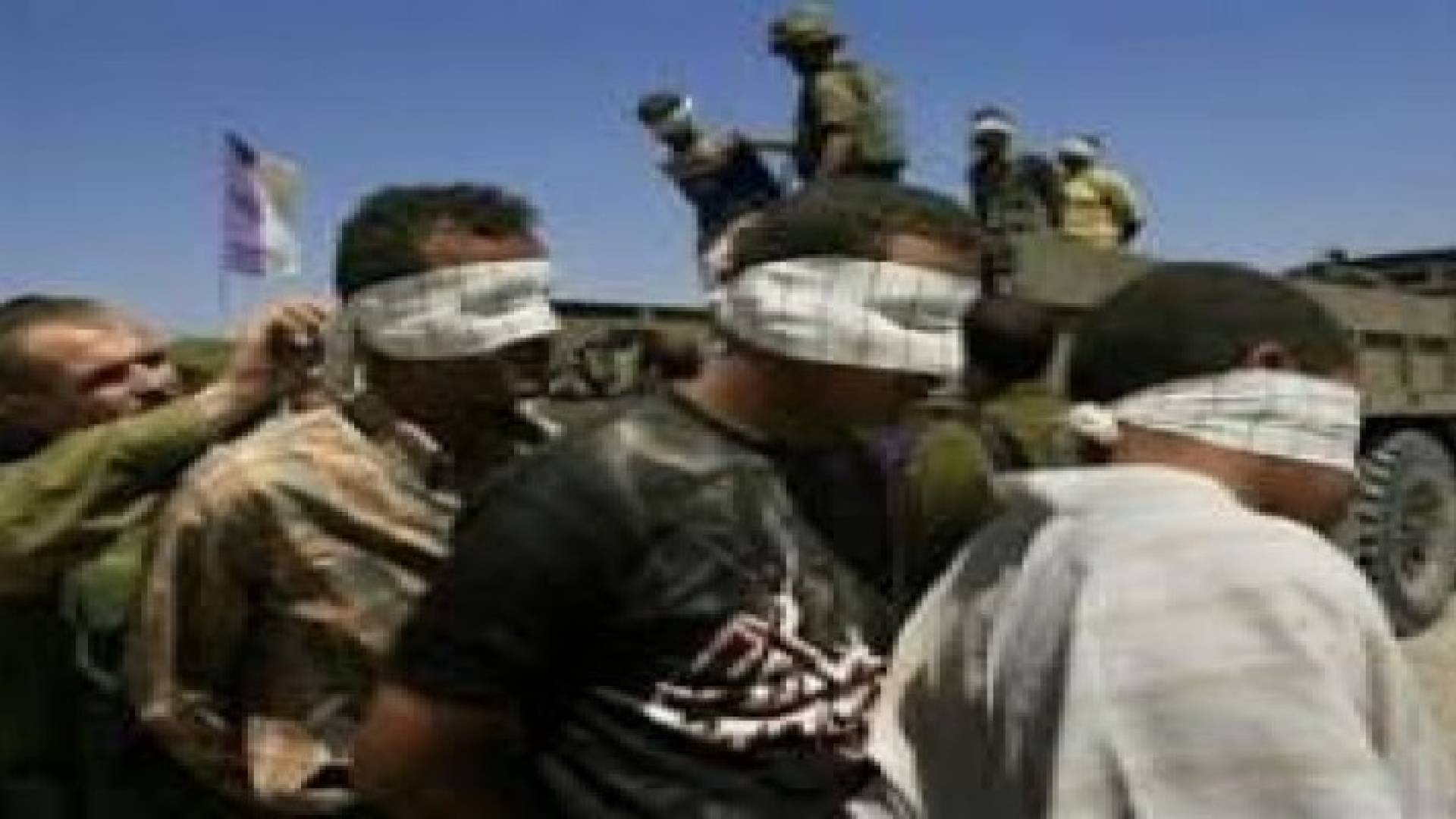 الجيش الإسرائيلي يعتقل 10 فلسطينيين في الضفة الغربية