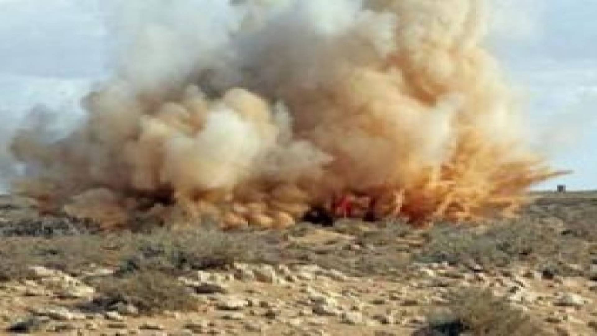 إصابة 18 شرطيا مصريا إثر تفجير عبوة ناسفة بالعريش