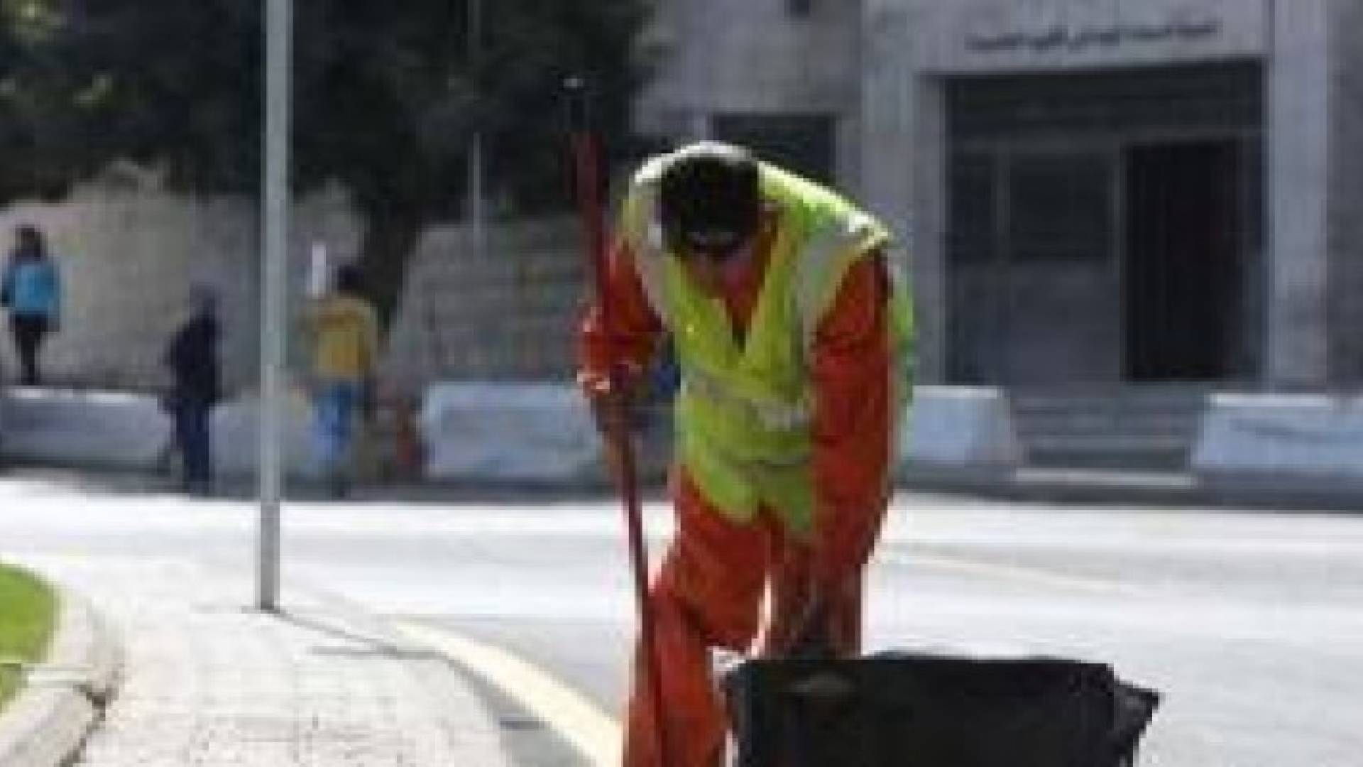 50 دينارا مكافأة لعمال الوطن بأثر رجعي منذ مطلع العام