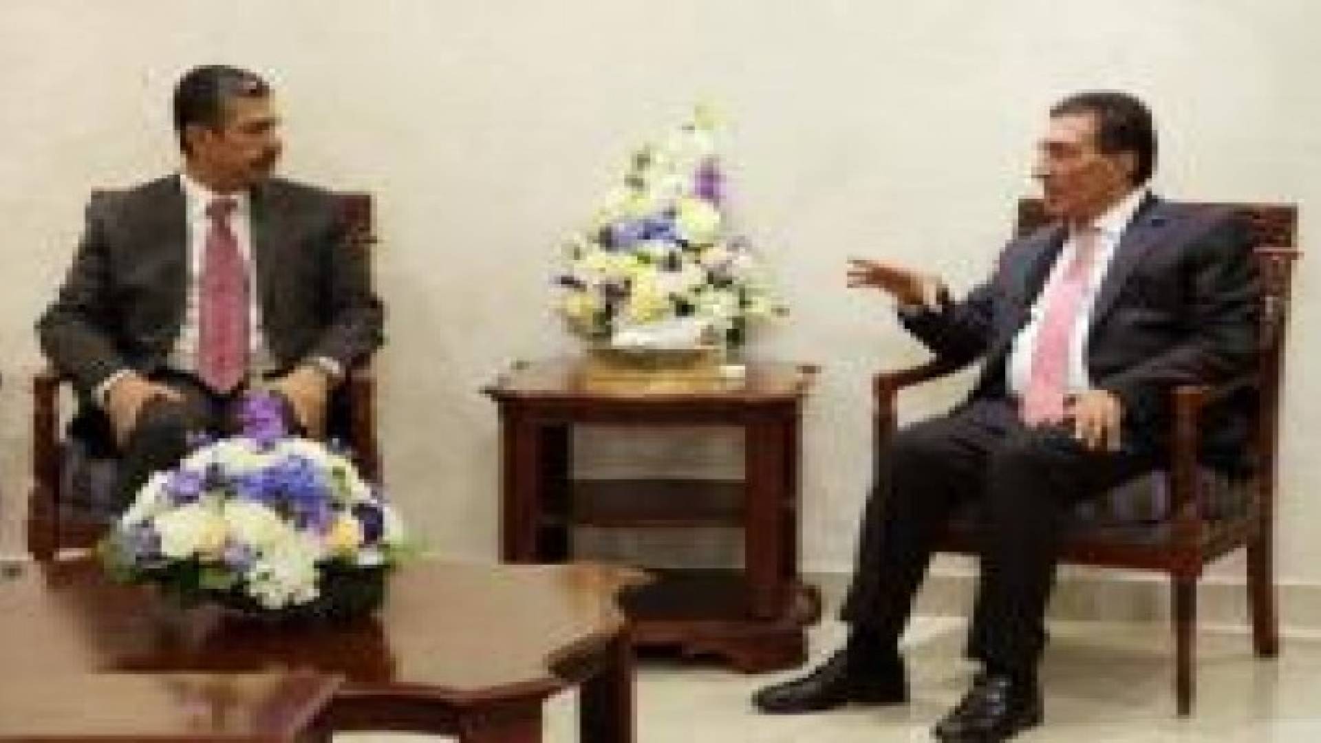 الطراونة يستقبل نائب رئيس الجمهورية اليمنية