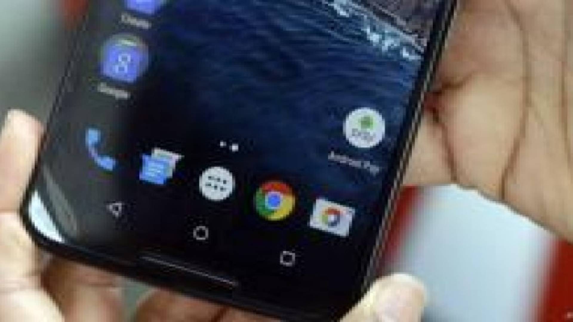 تطبيق "خبيث لا يمكن حذفه" يتسلل الى بيانات المستخدمين