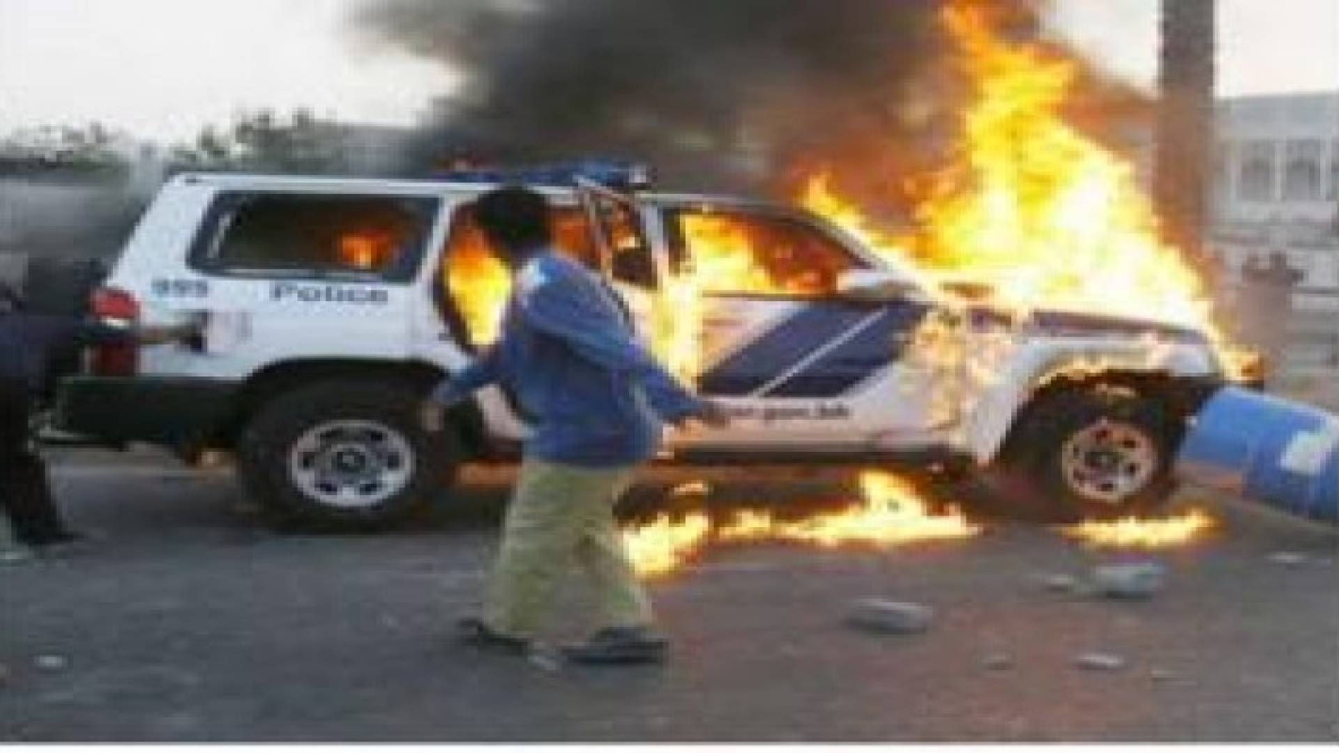 انفجار في البحرين يستهدف دورية للشرطة دون وقوع اصابات