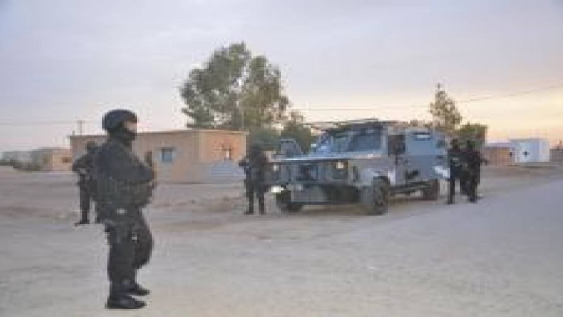 مطلوبان من معان يسلمان نفسيهما للأجهزة الأمنية