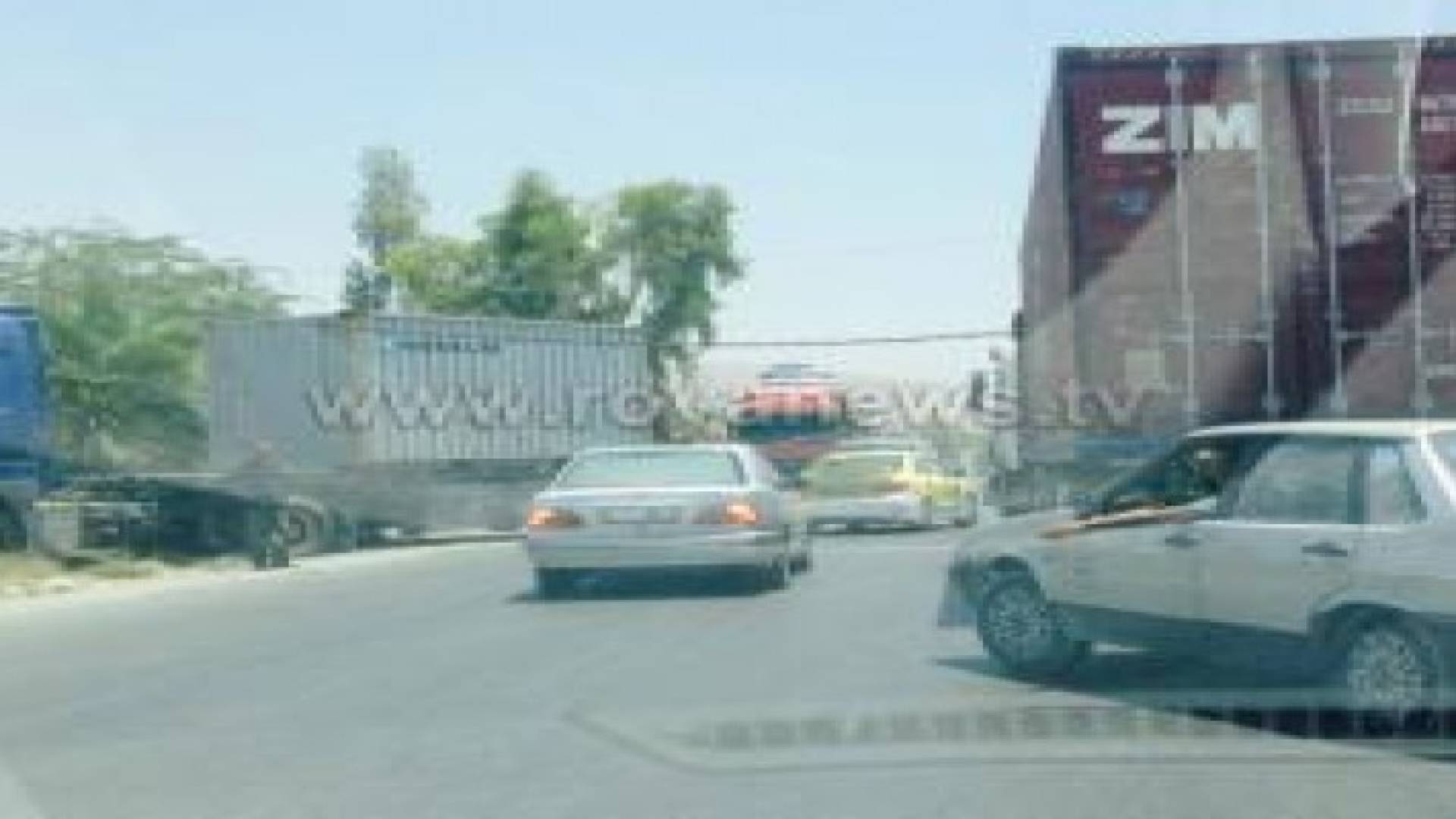 الأغوار الجنوبية: انقطاع في اسلاك الكهرباء يعيق حركة السير .. صور