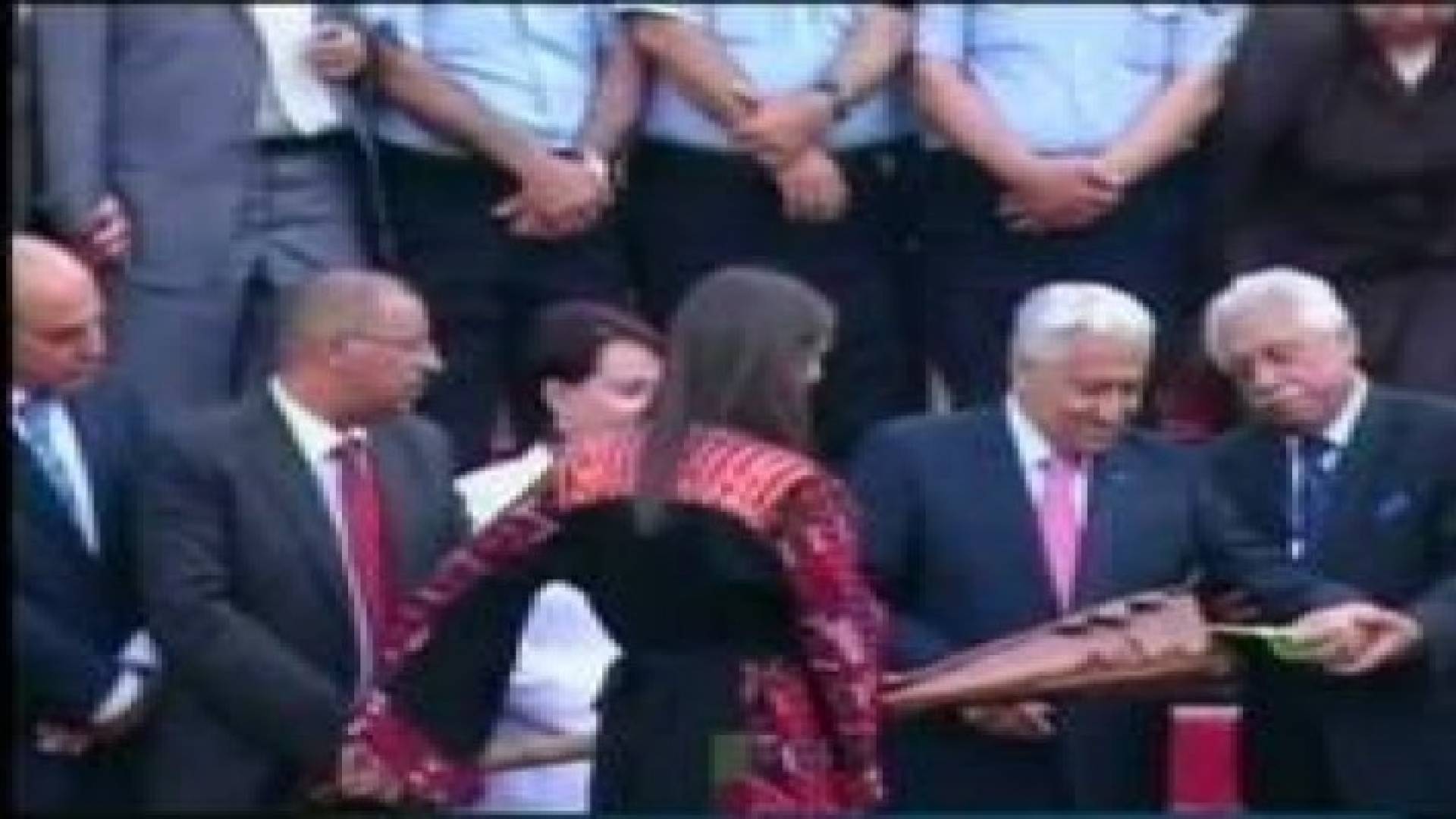 النسور يوقد شعلة مهرجان جرش في دورته الثلاثين