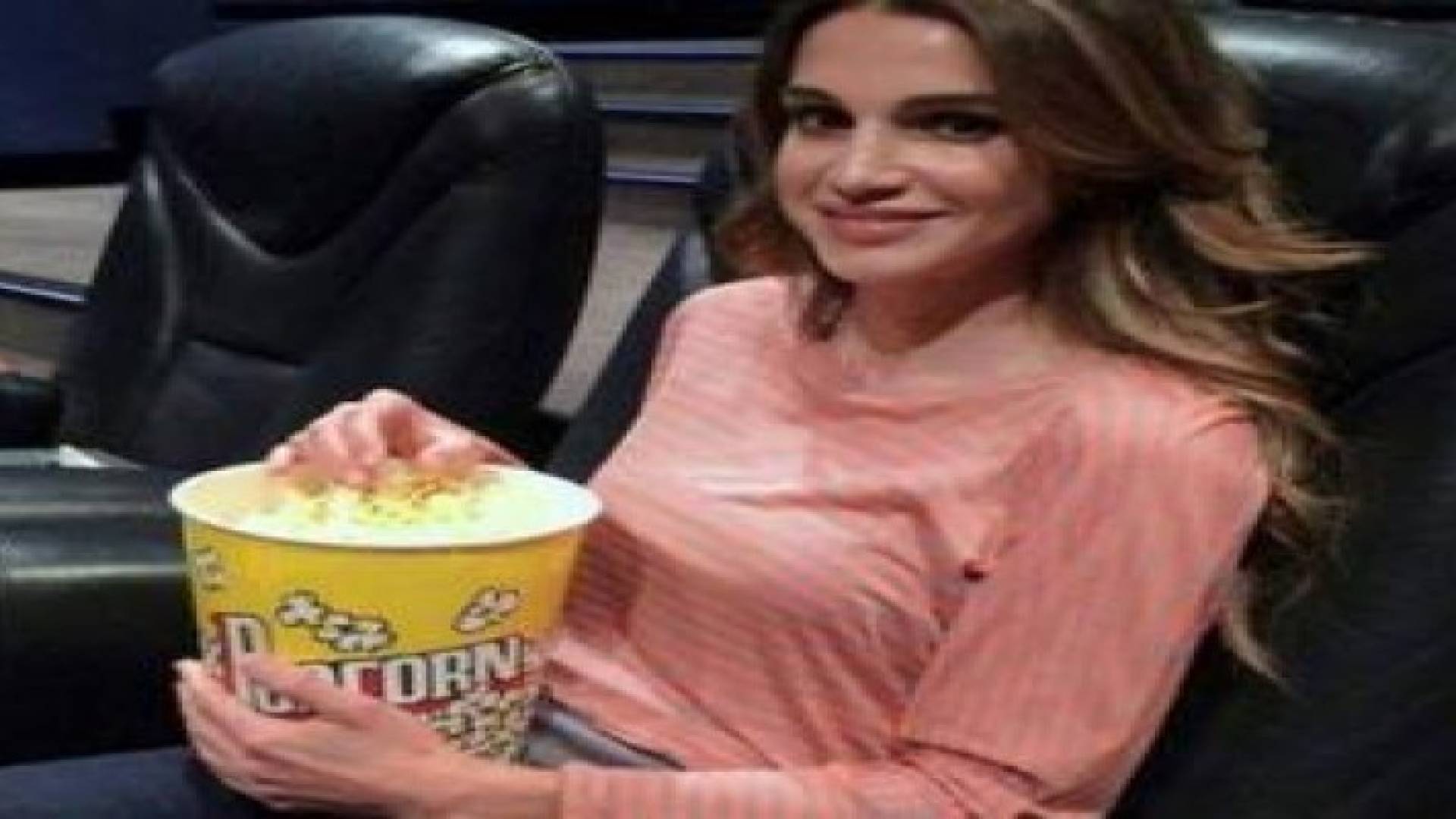 الملكة : نهاية الاسبوع.. فيلم وبوشار