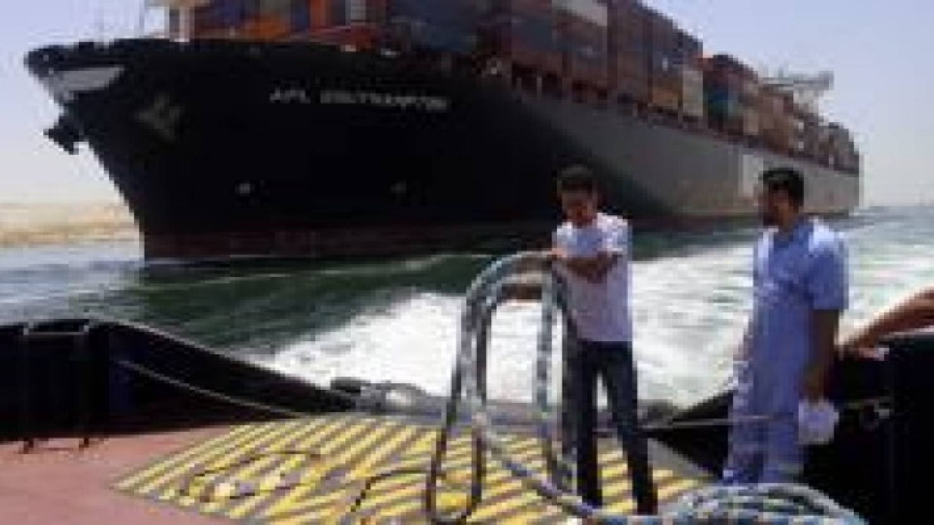 الجيش المصري يحتفل بـ "قناة السويس الجديدة" بأغنية لبنانية