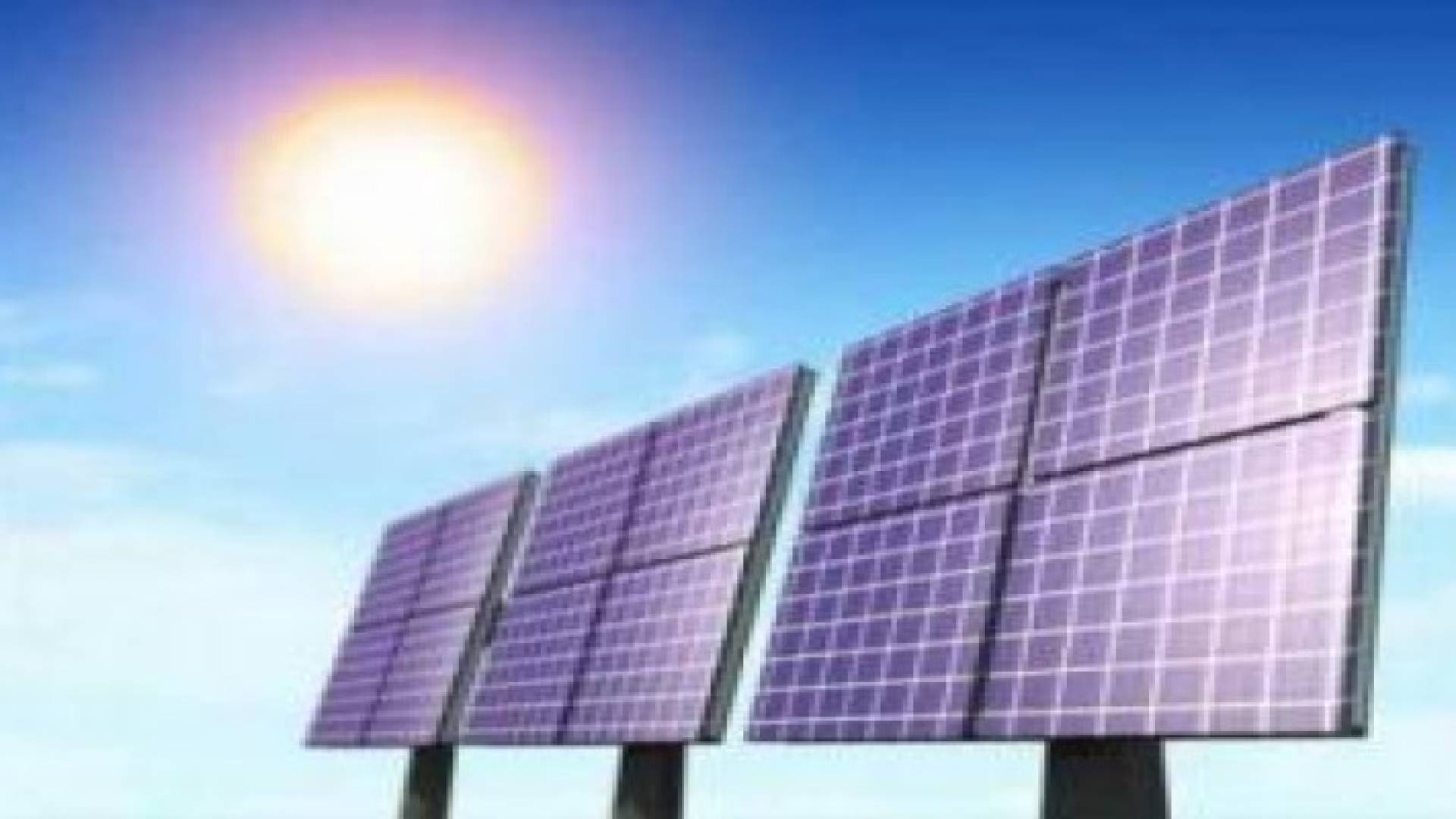 وزارة الطاقة تنفذ مشروعين لتوليد الكهرباء بالخلايا الشمسية