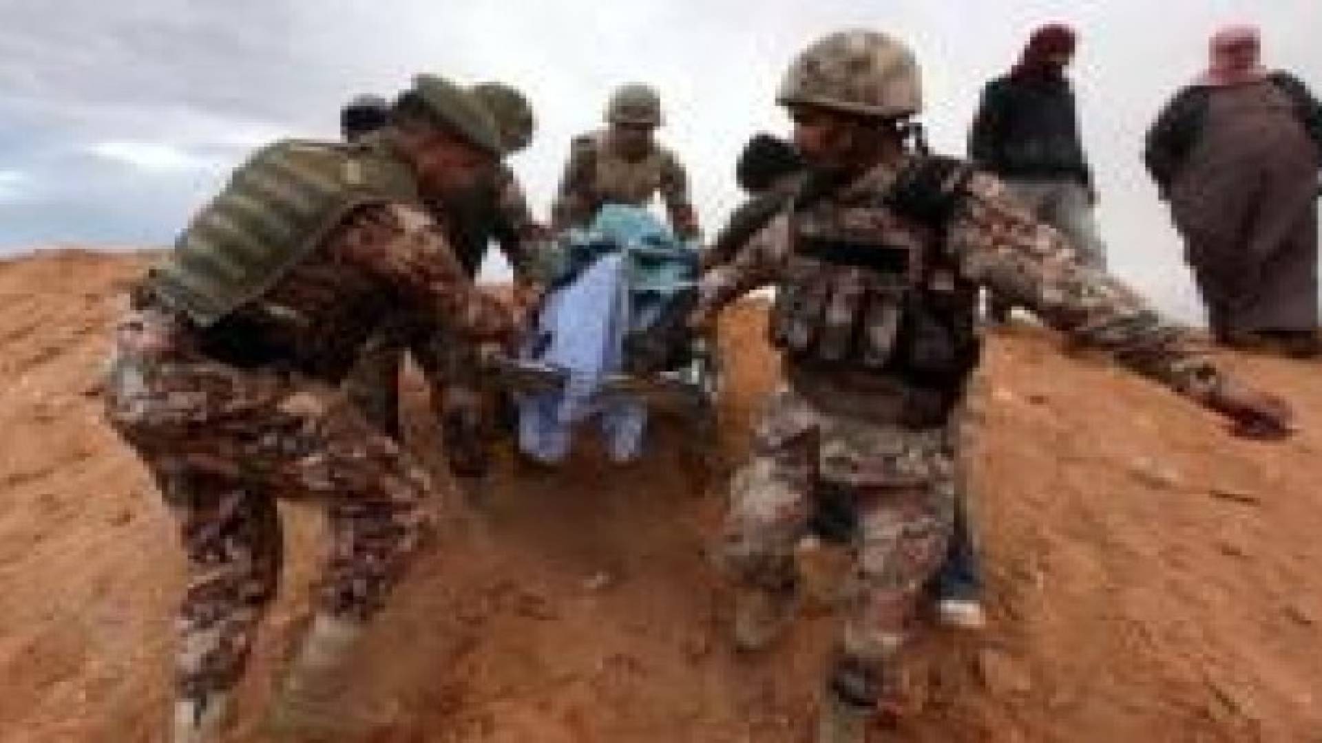 حرس الحدود تستقبل 121 لاجئا سوريا