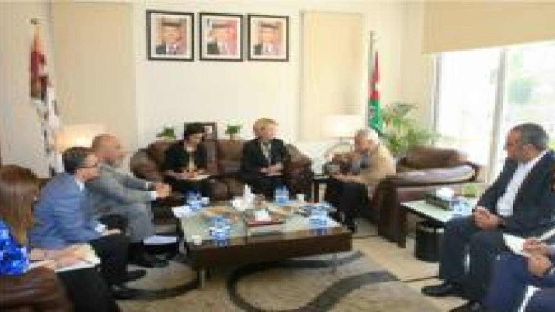 امين عمان يبحث مع السفيرة الامريكية سبل تعزيز التعاون
