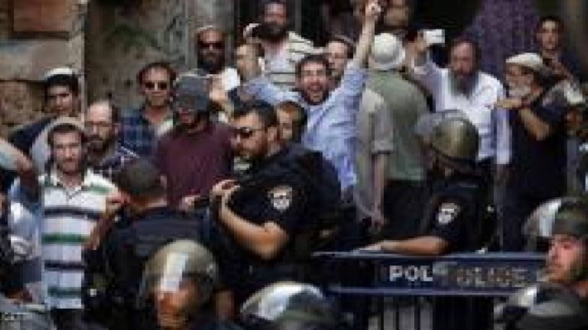 إسرائيل.. جدل واعتقال بعد الإساءة للرسول